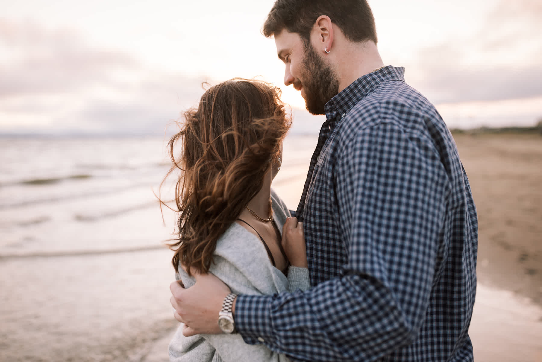 alameda-beach-golden-light-engagement-session-32