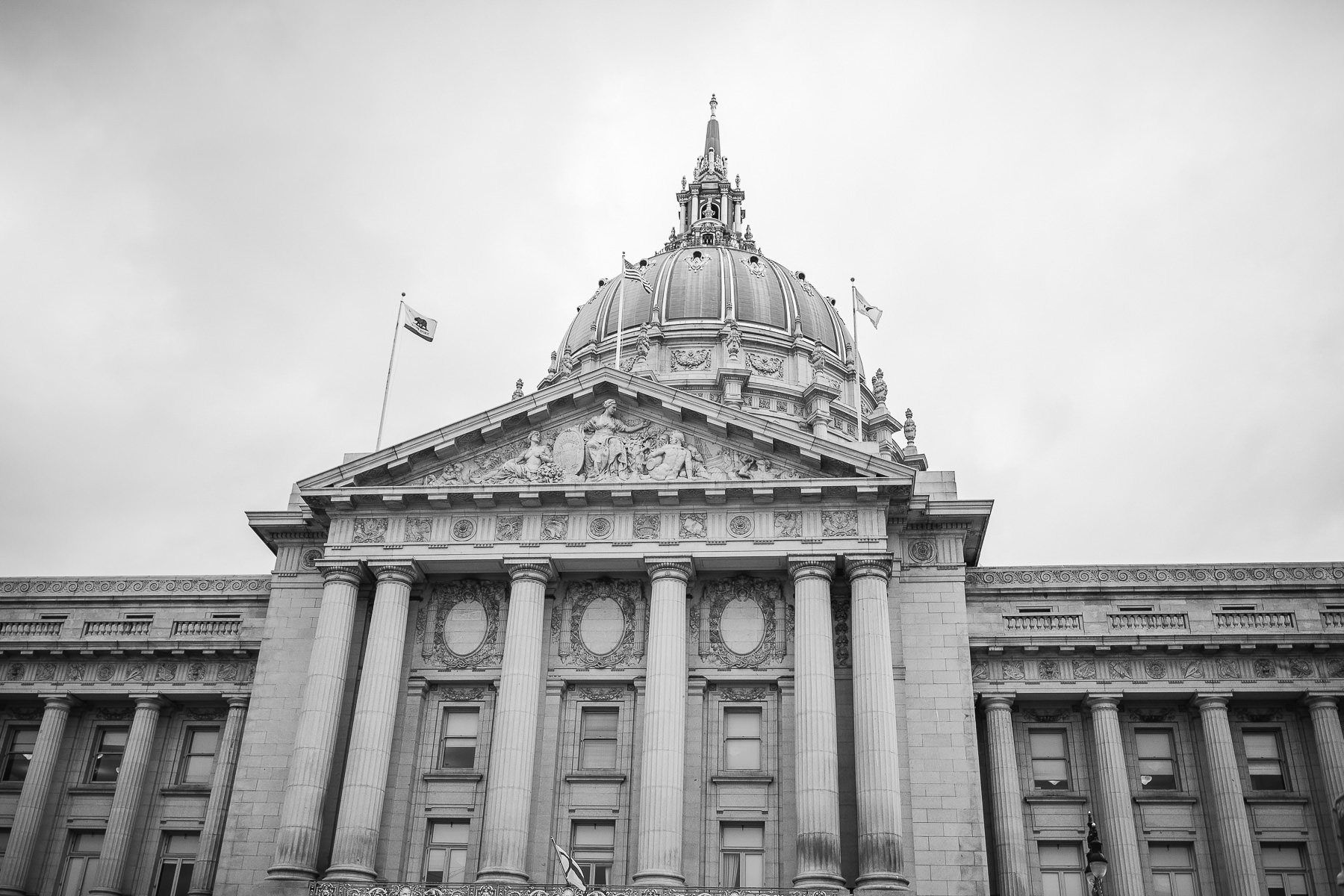 rainy-san-francisco-city-hall-presidio-elopement-1