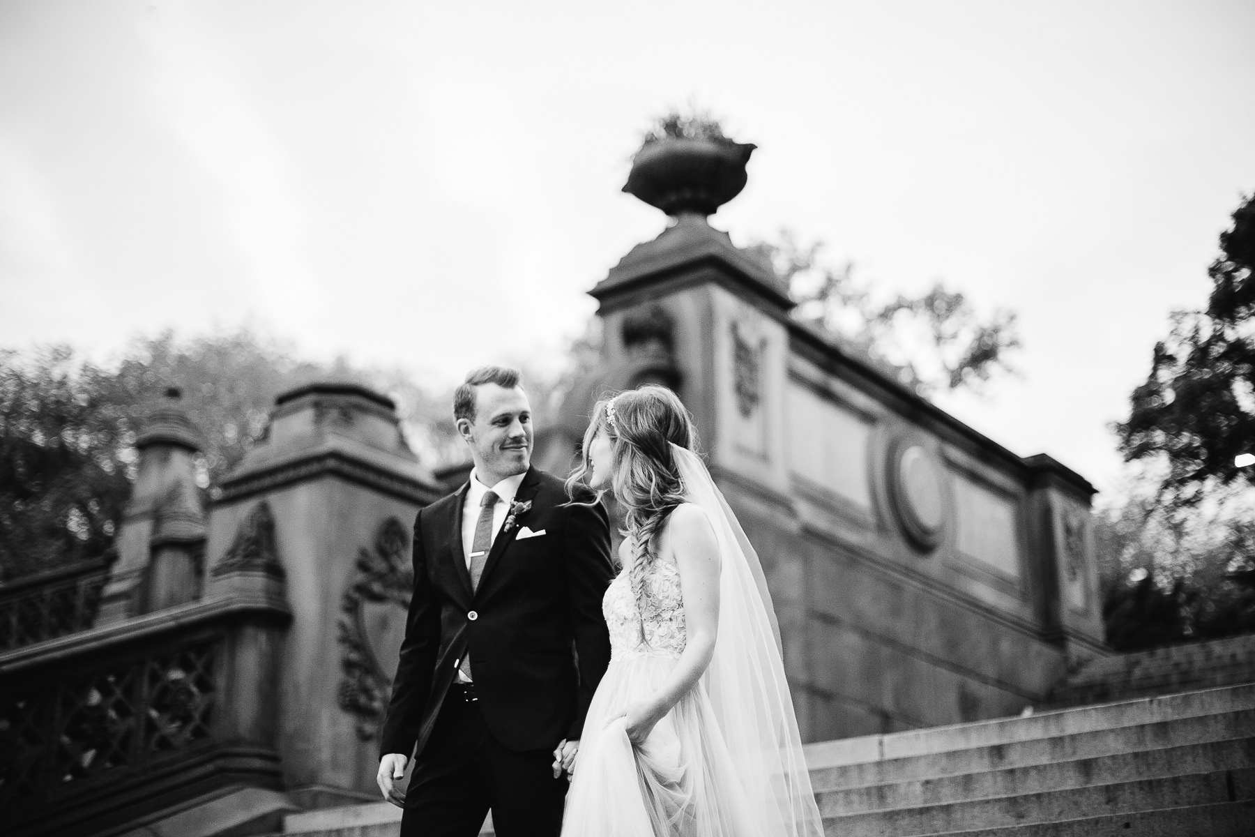 nyc-bhldn-stylized-brooklyn-bridge-elopement-73