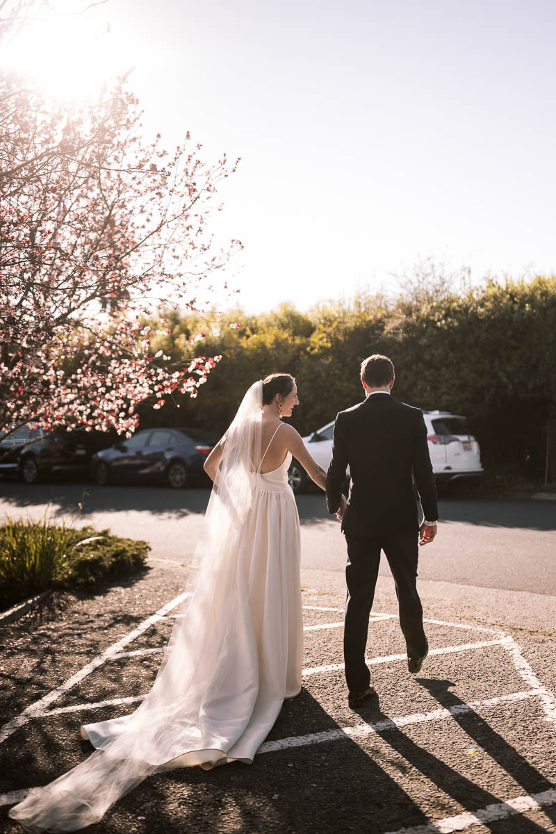 Willow-Camp-Stinson-Beach-Community-Center-Sunny-Winter-Wedding-64