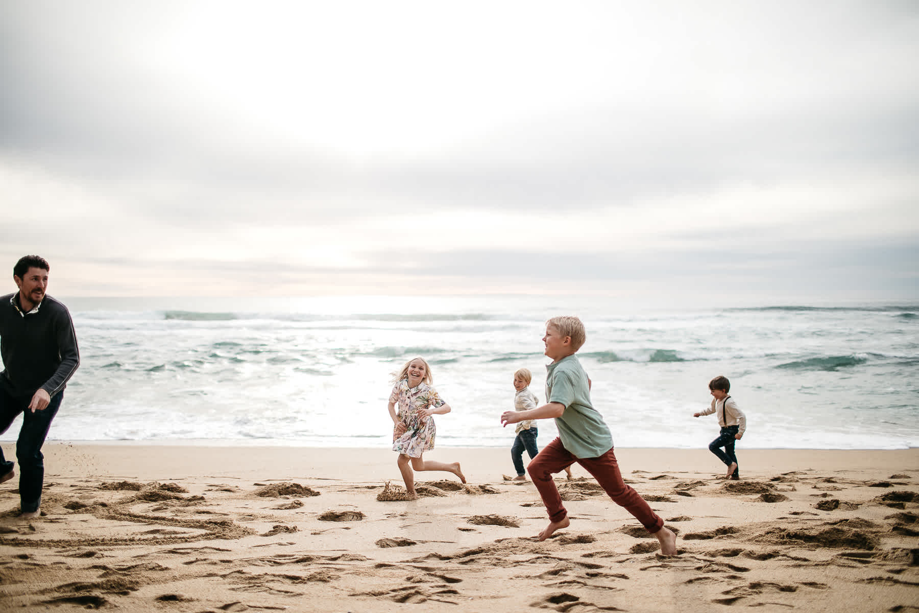 half-moon-bay-ca-sunset-family-lifestyle-session-golden-light-3