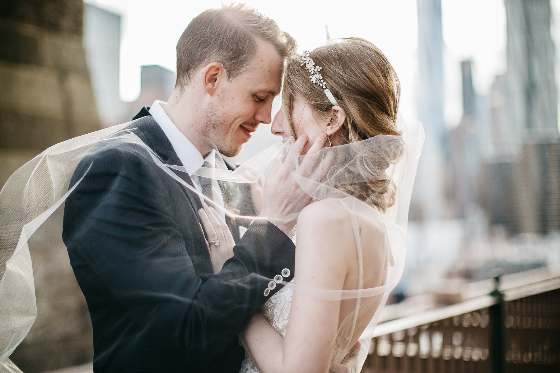 nyc-bhldn-stylized-brooklyn-bridge-elopement-44