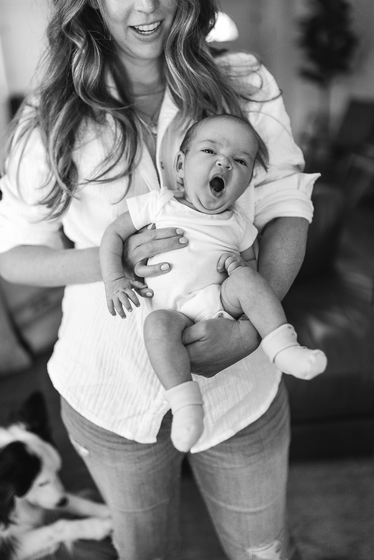 mountain-view-in-home-lifestyle-newborn-session-11