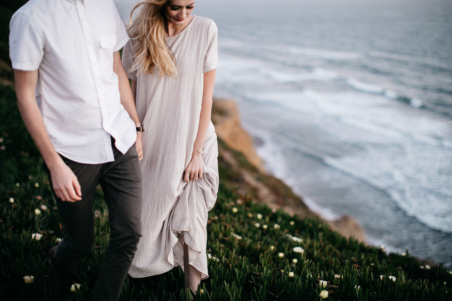 summer-san-francisco-lifestyle-coastal-engagement-session-48