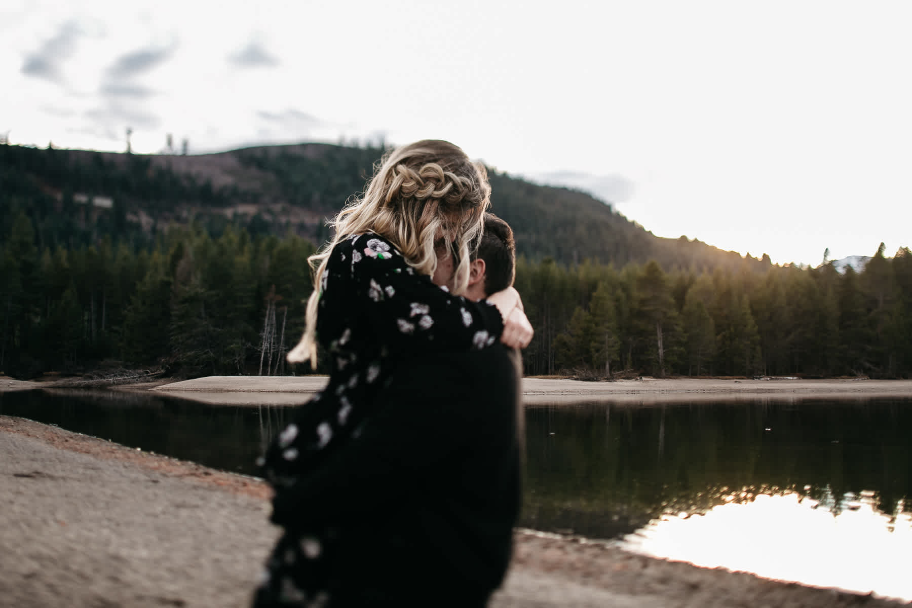 donner-lake-tahoe-national-forest-fall-engagement-session-23