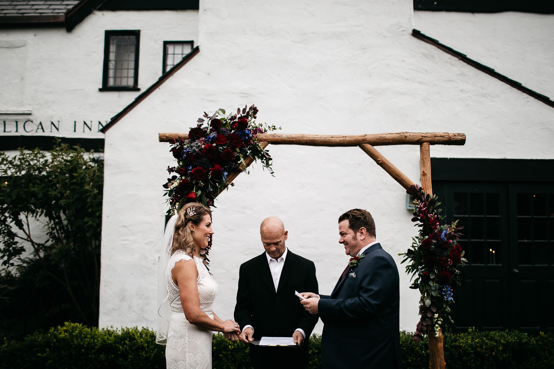 muir-beach-pelican-inn-foggy-wedding-51