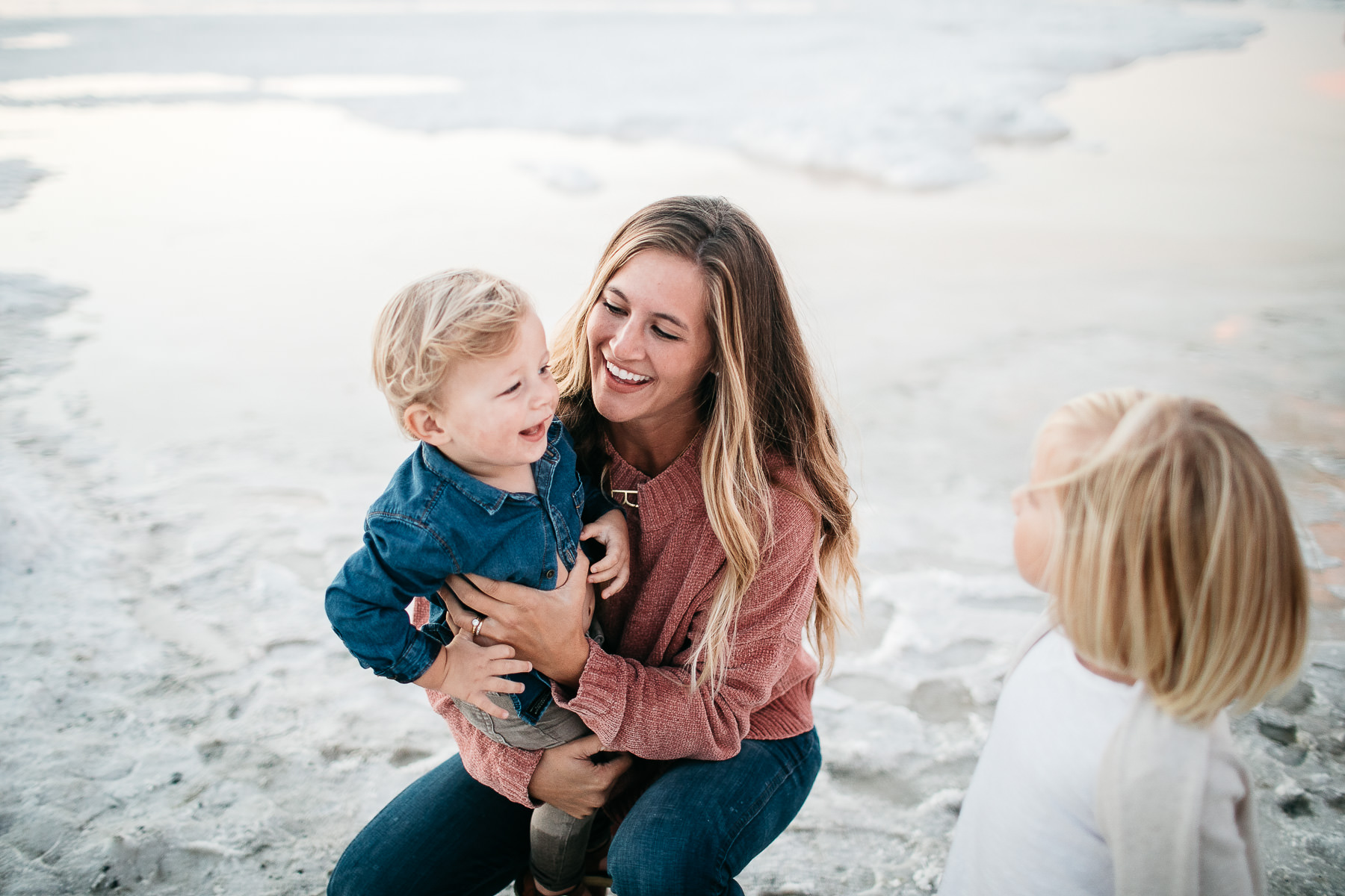 san-jose-ca-salt-flats-sunset-family-lifestyle-session-28