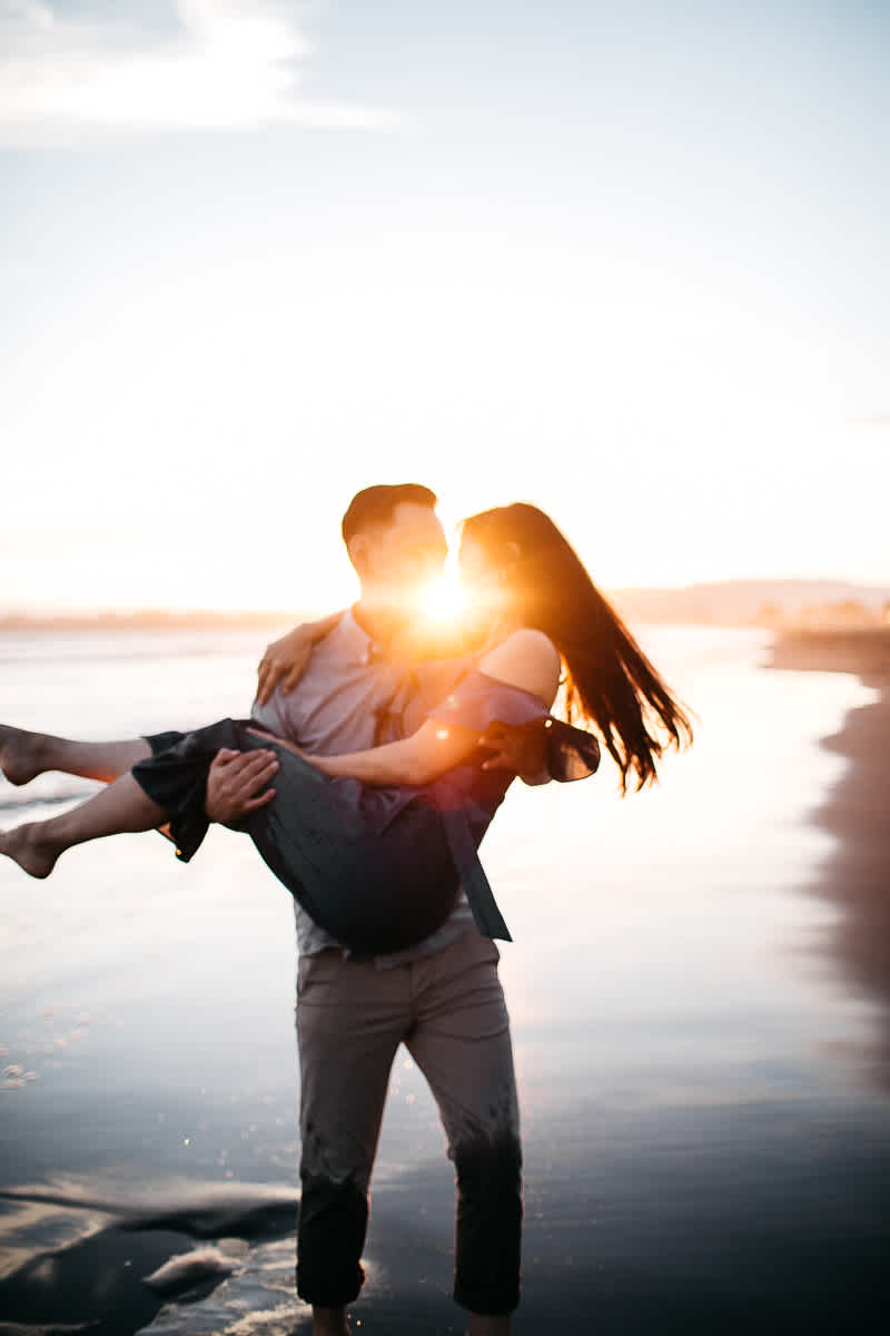 stinson-beach-muir-woods-sf-fun-quirky-engagement-session-41