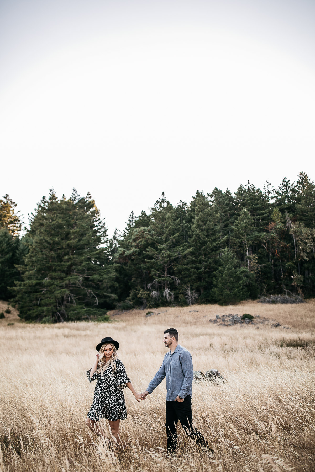 mt-tam-golden-hills-sunset-engagement-session-19