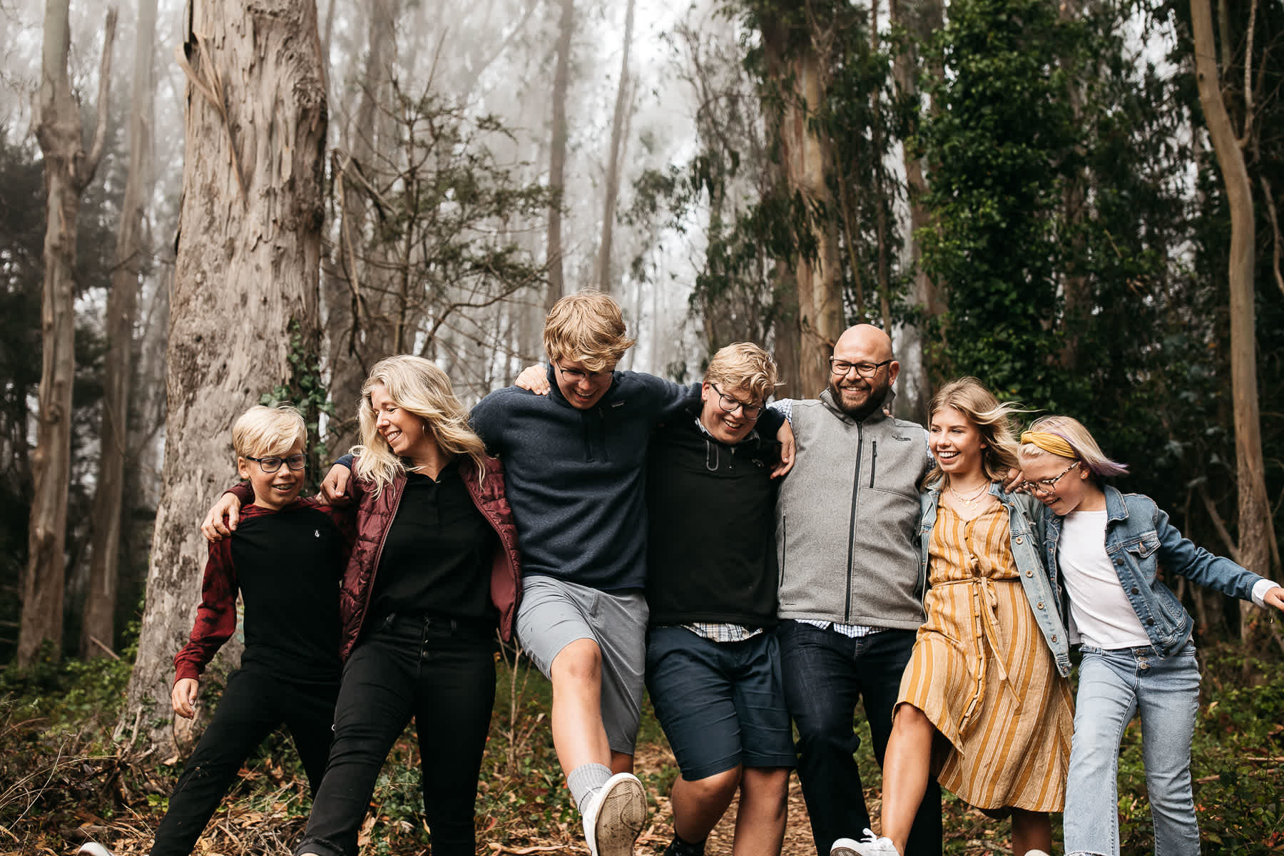 van-family-session-foggy-presidio-sf-13