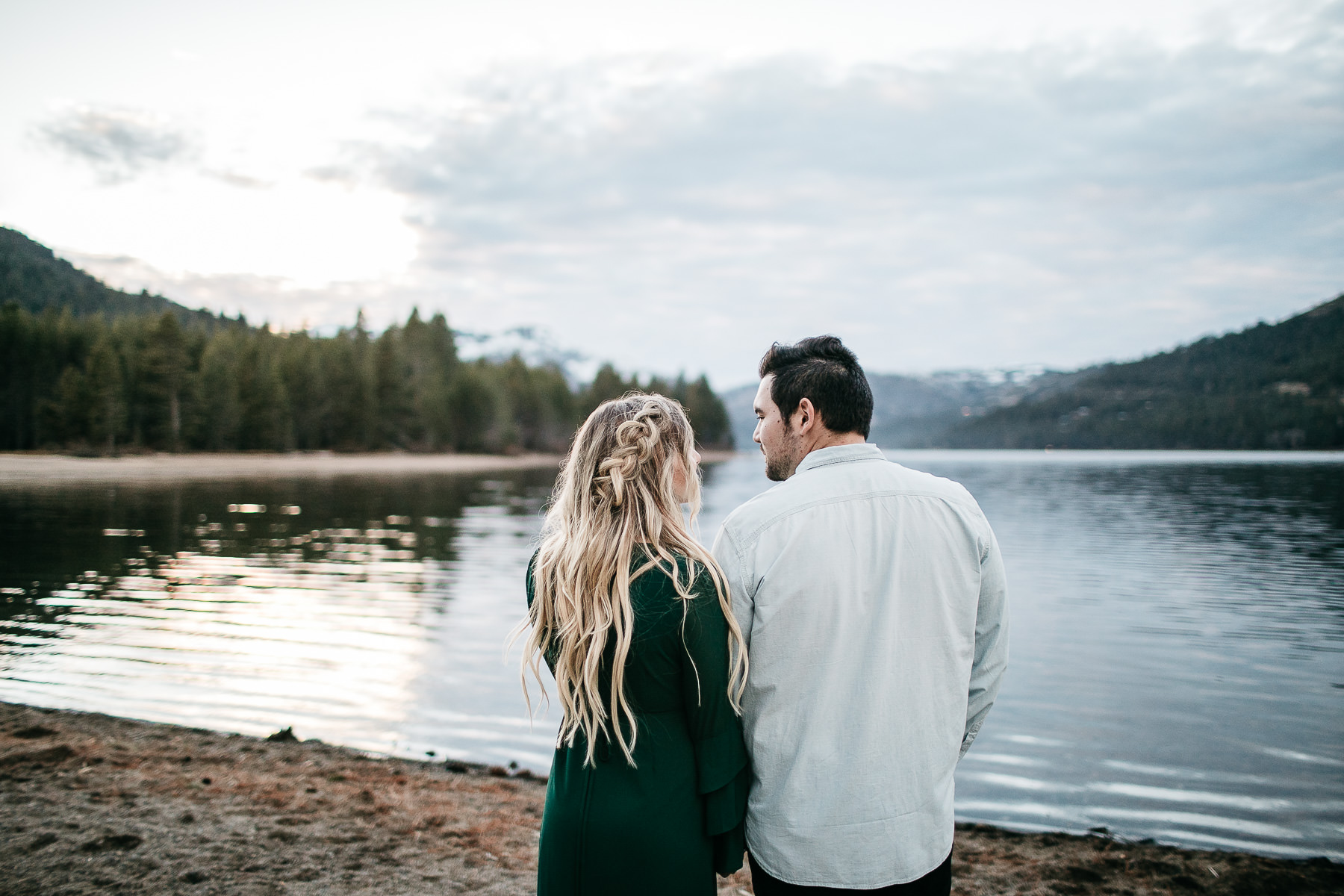 donner-lake-tahoe-national-forest-fall-engagement-session-37
