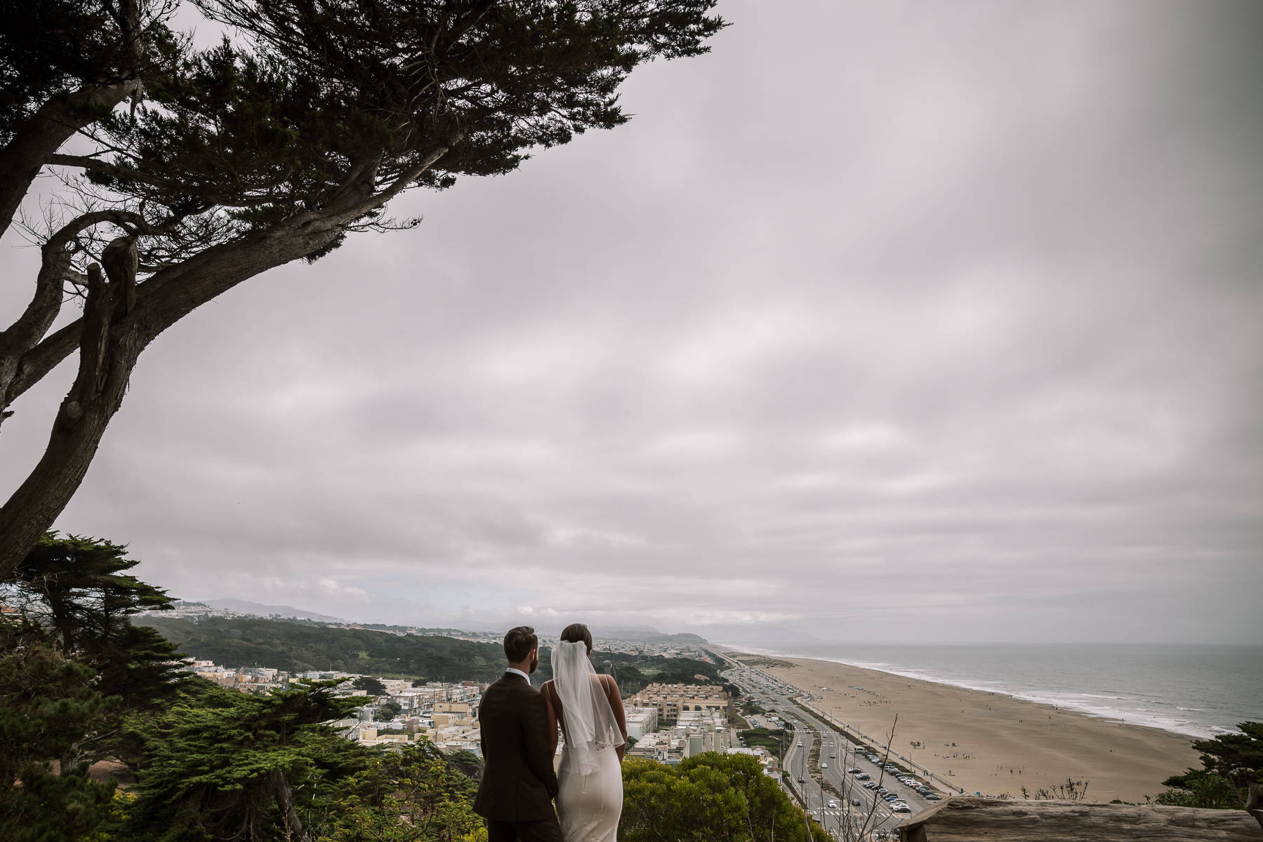 san-francisco-presidio-urban-wedding-trolley-ride-68