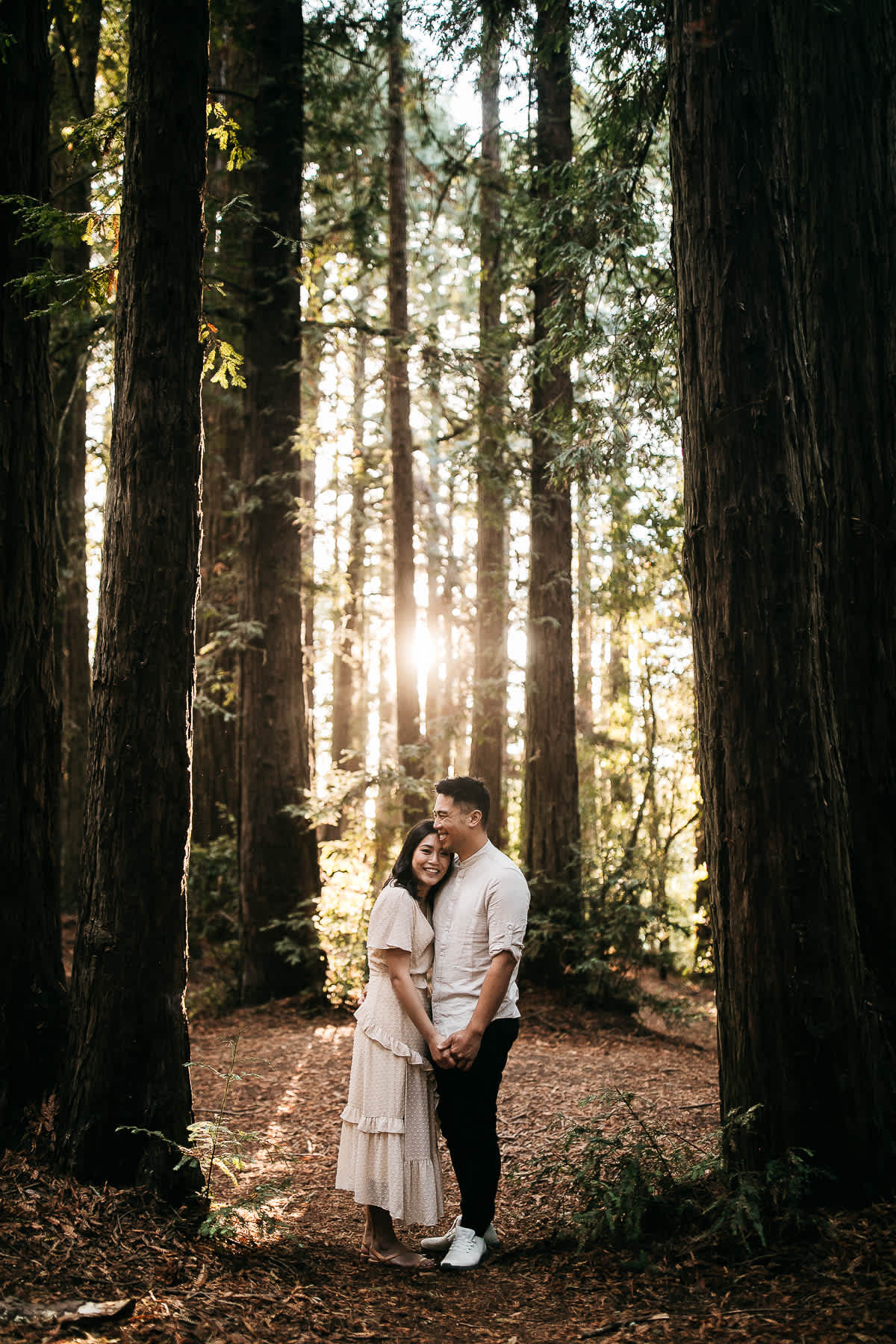 oakland-redwoods-fall-golden-light-engagement-session-24