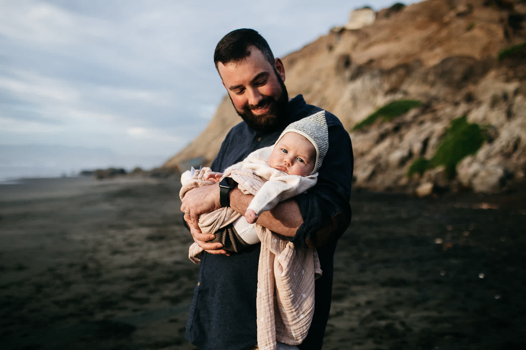 cloudy-fort-funston-winter-lifestyle-family-session-16