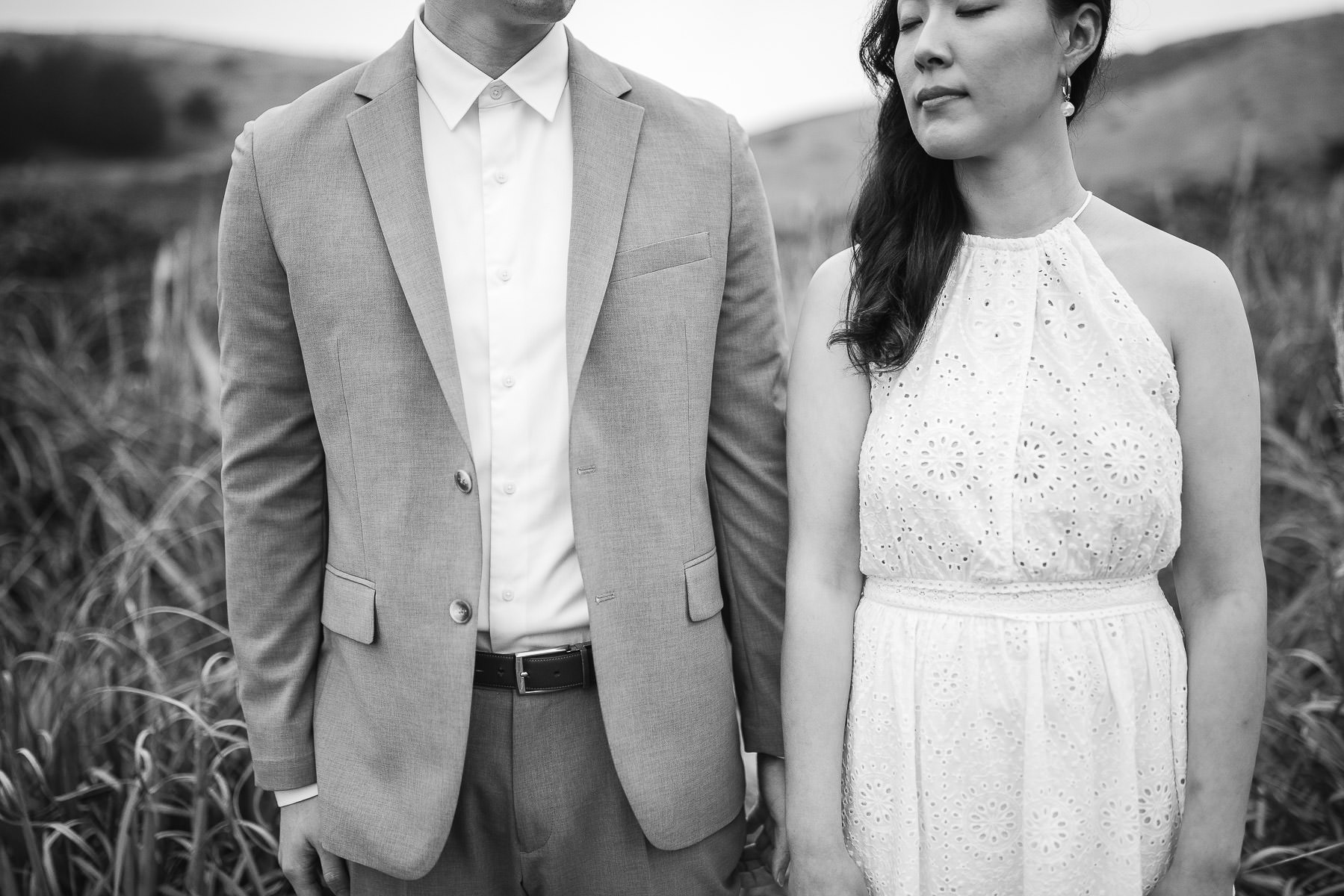 redwoods-coastal-pampas-grass-lifestyle-engagement-session-with-pups-41