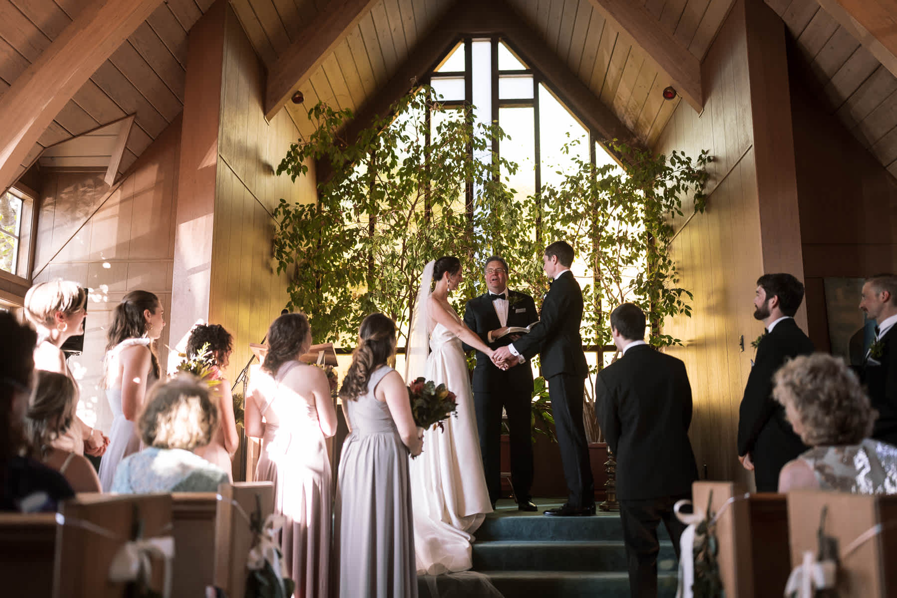 Willow-Camp-Stinson-Beach-Community-Center-Sunny-Winter-Wedding-59