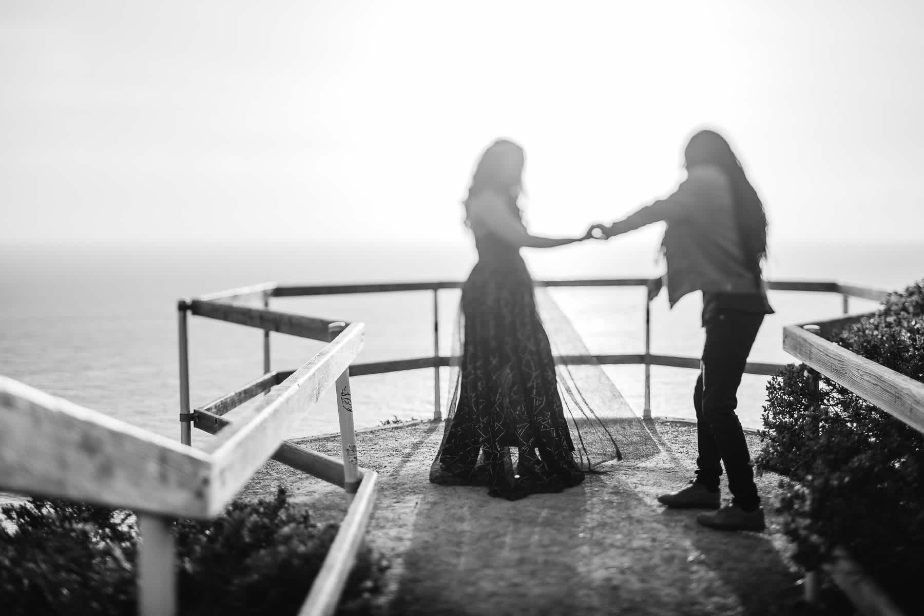 muir-beach-ca-spring-lifestyle-engagement-session-13