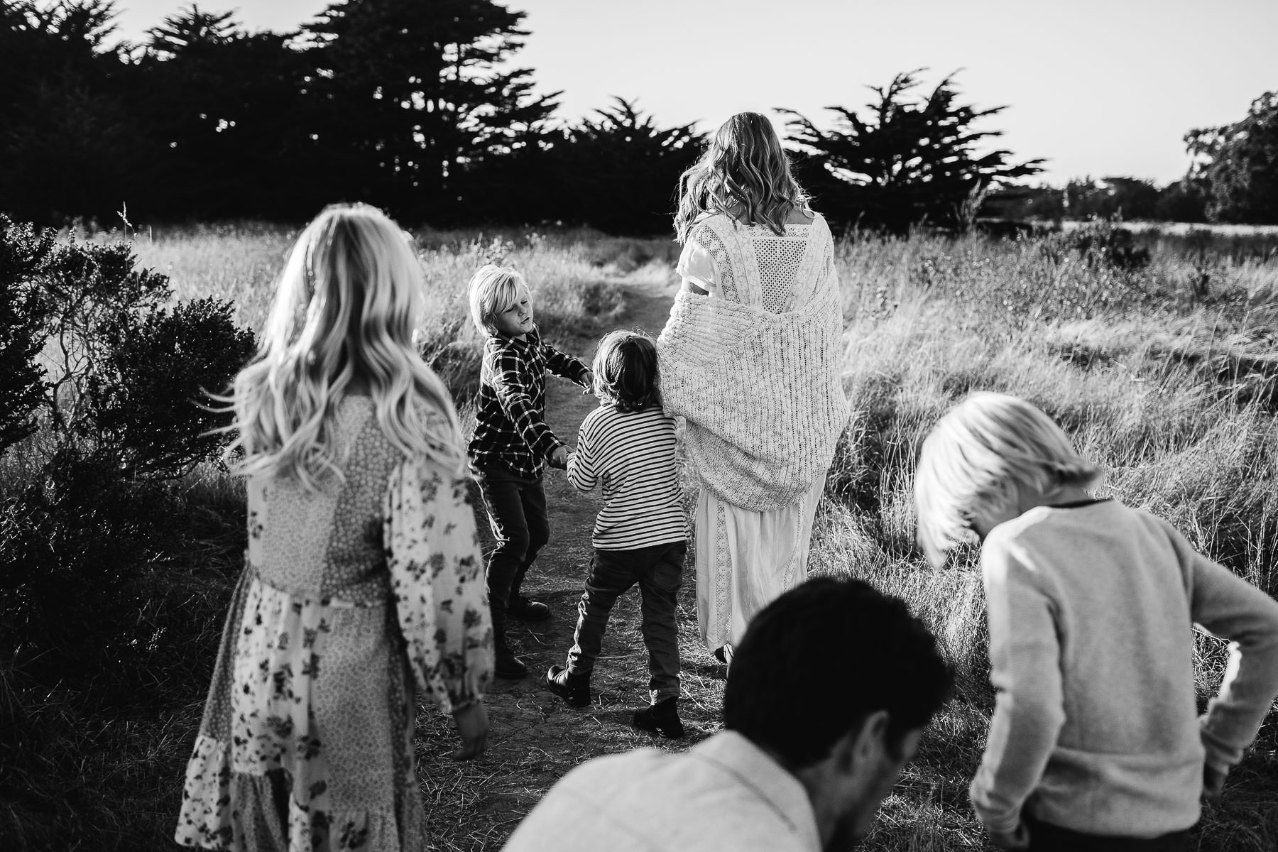 half-moon-bay-golden-cliffside-family-session-17