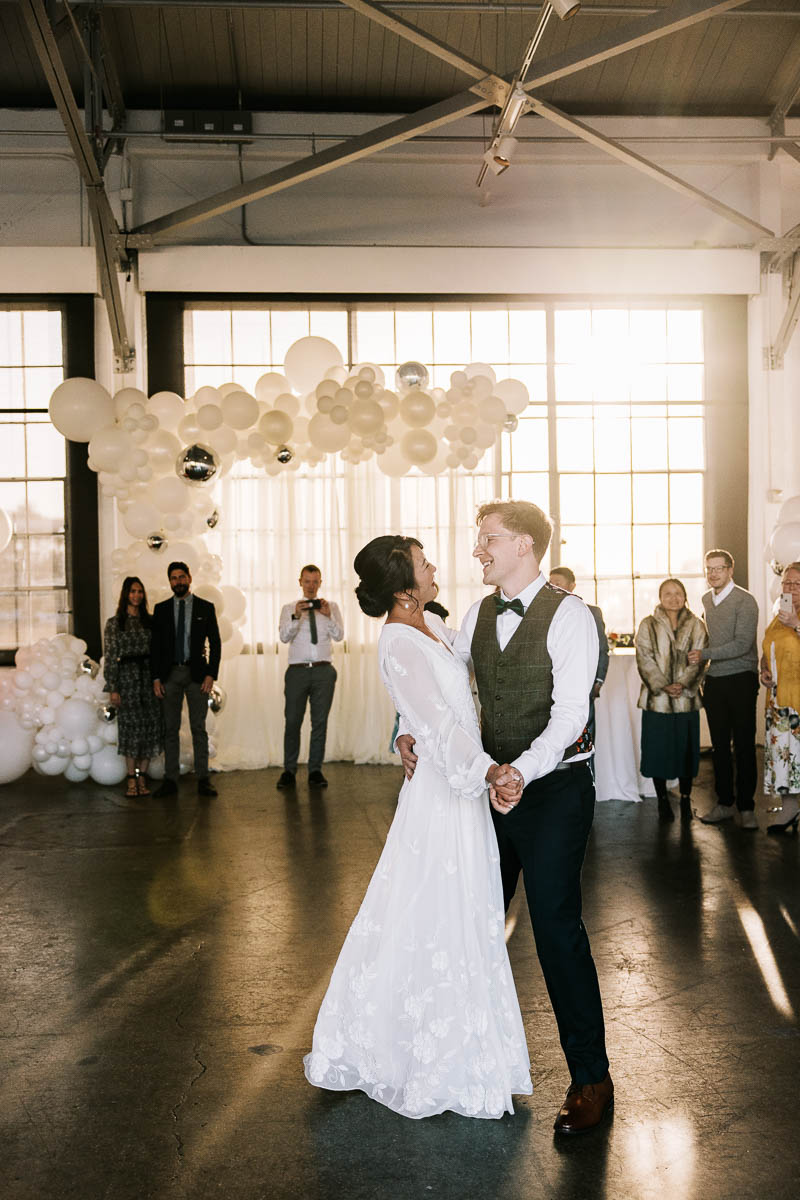 San-Francisco-Gallery-308-disco-balls-graphic-designer-wedding-129