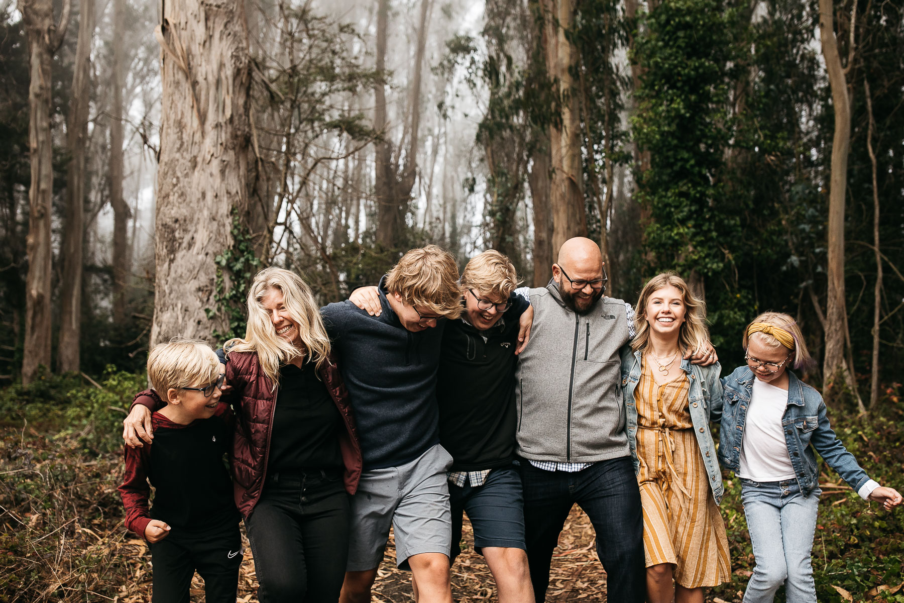 van-family-session-foggy-presidio-sf-14