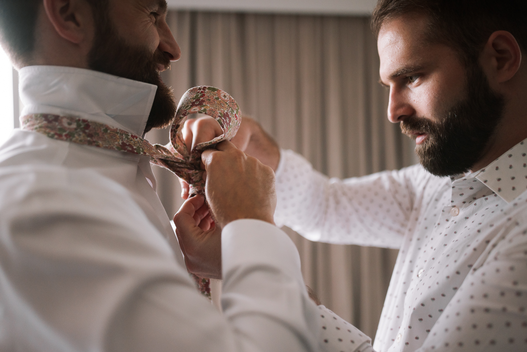 san-francisco-presidio-urban-wedding-trolley-ride-4