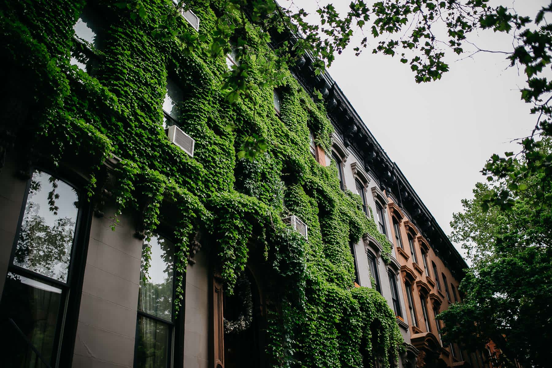 brooklyn-nyc-street-lifestyle-couple-session-43