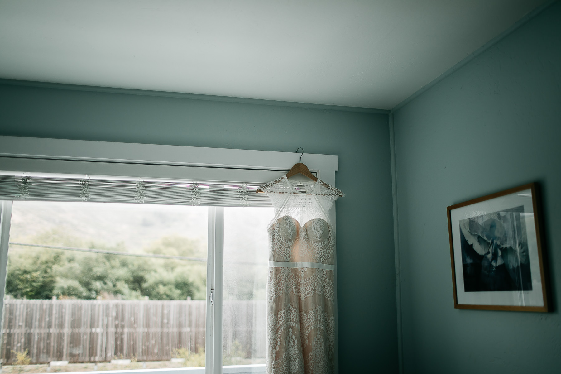 muir-beach-pelican-inn-foggy-wedding-7