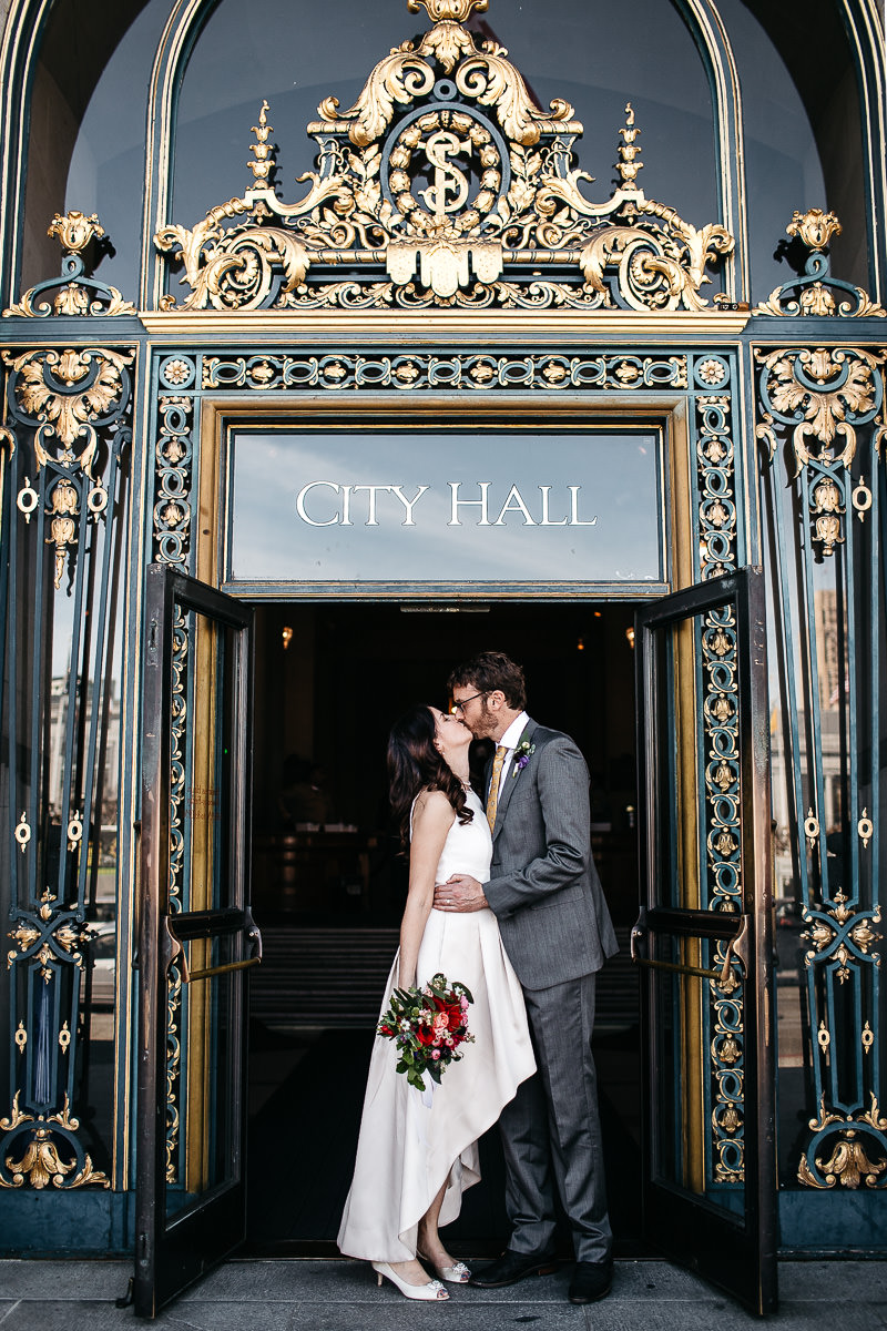 san-francisco-city-hall-weekday-elopement-54