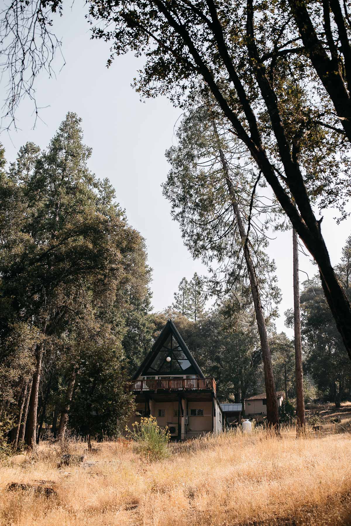 yosemite-cathedral-lake-hiking-sunset-elopement-1