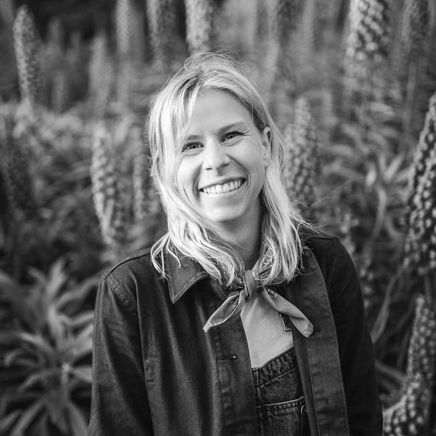 kirsten-noelle-bio-image-bw