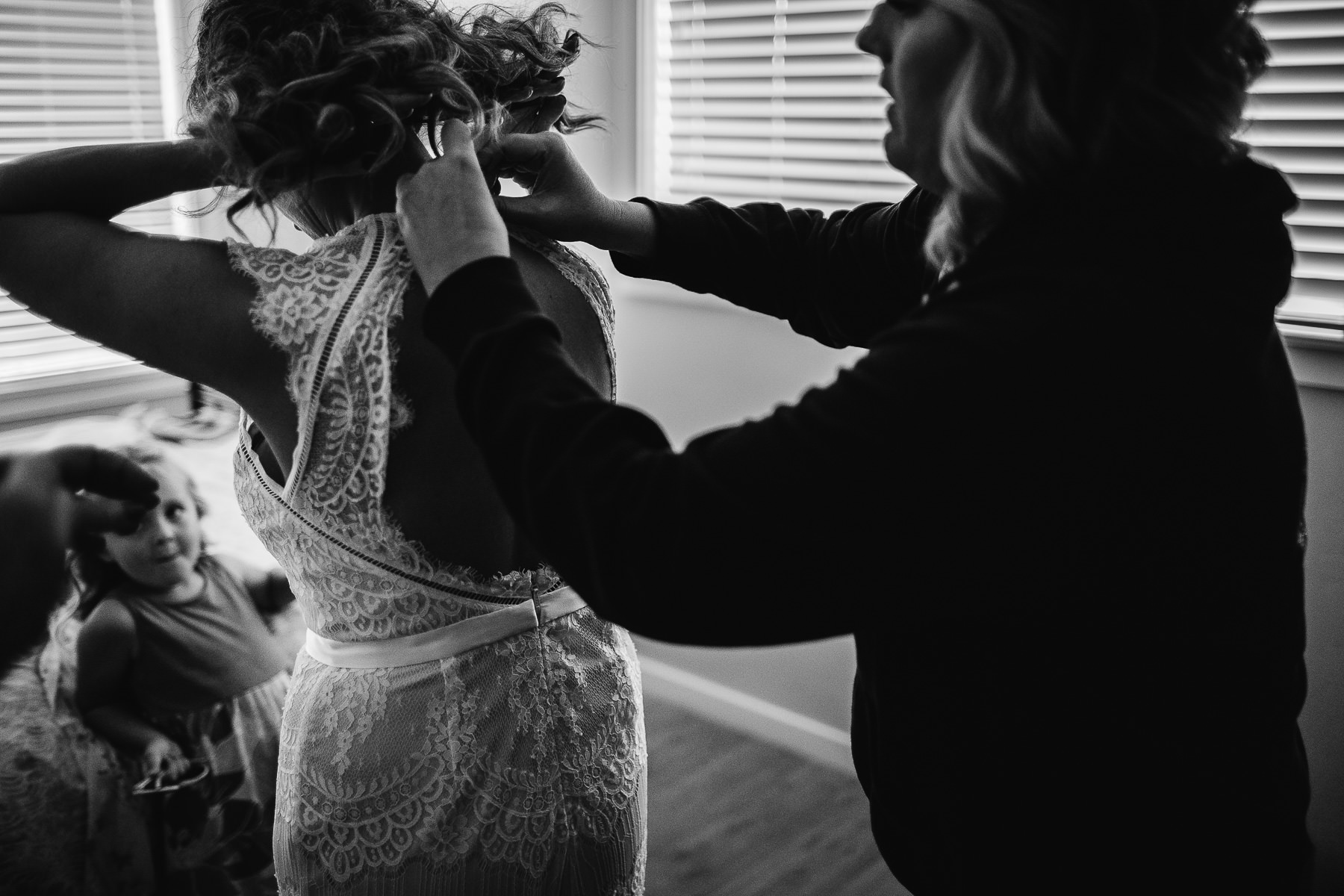 muir-beach-pelican-inn-foggy-wedding-18