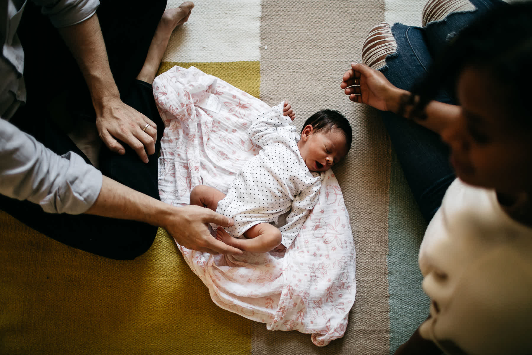 san-francisco-in-home-lifestyle-newborn-session-42
