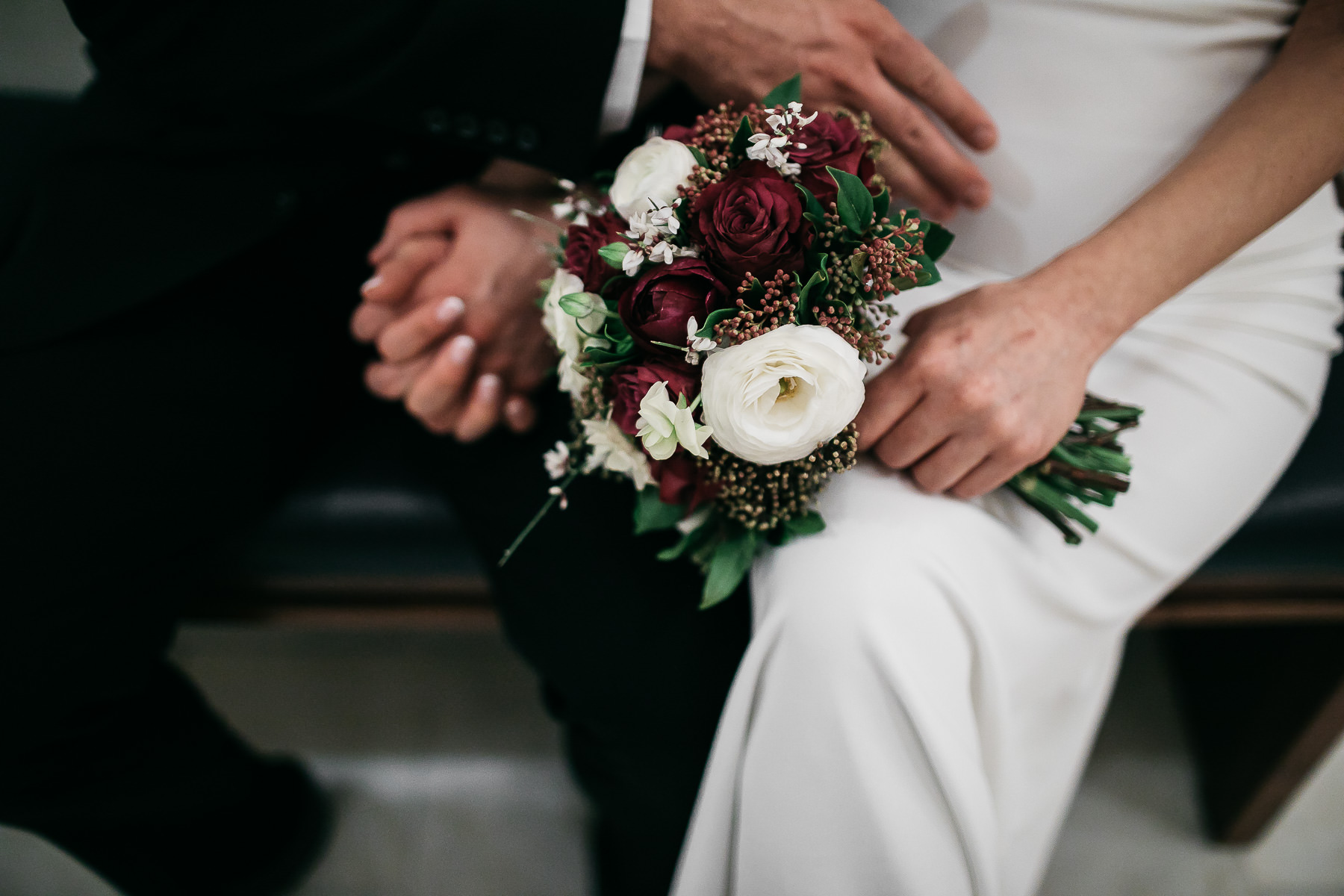 san-francisco-city-hall-gloomy-elopement-simple-wedding-12