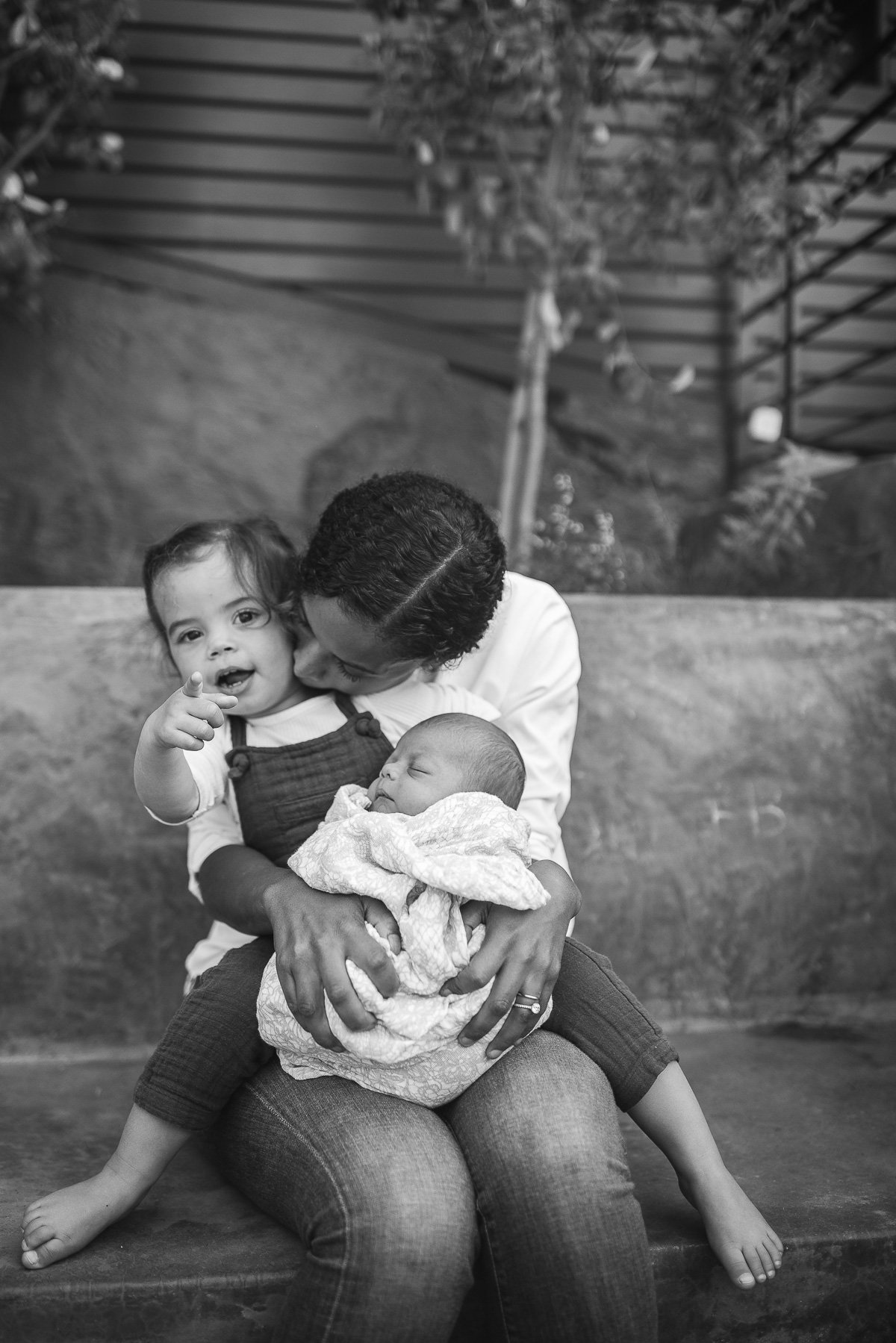 lifestyle-newborn-session-sf-second-child-38