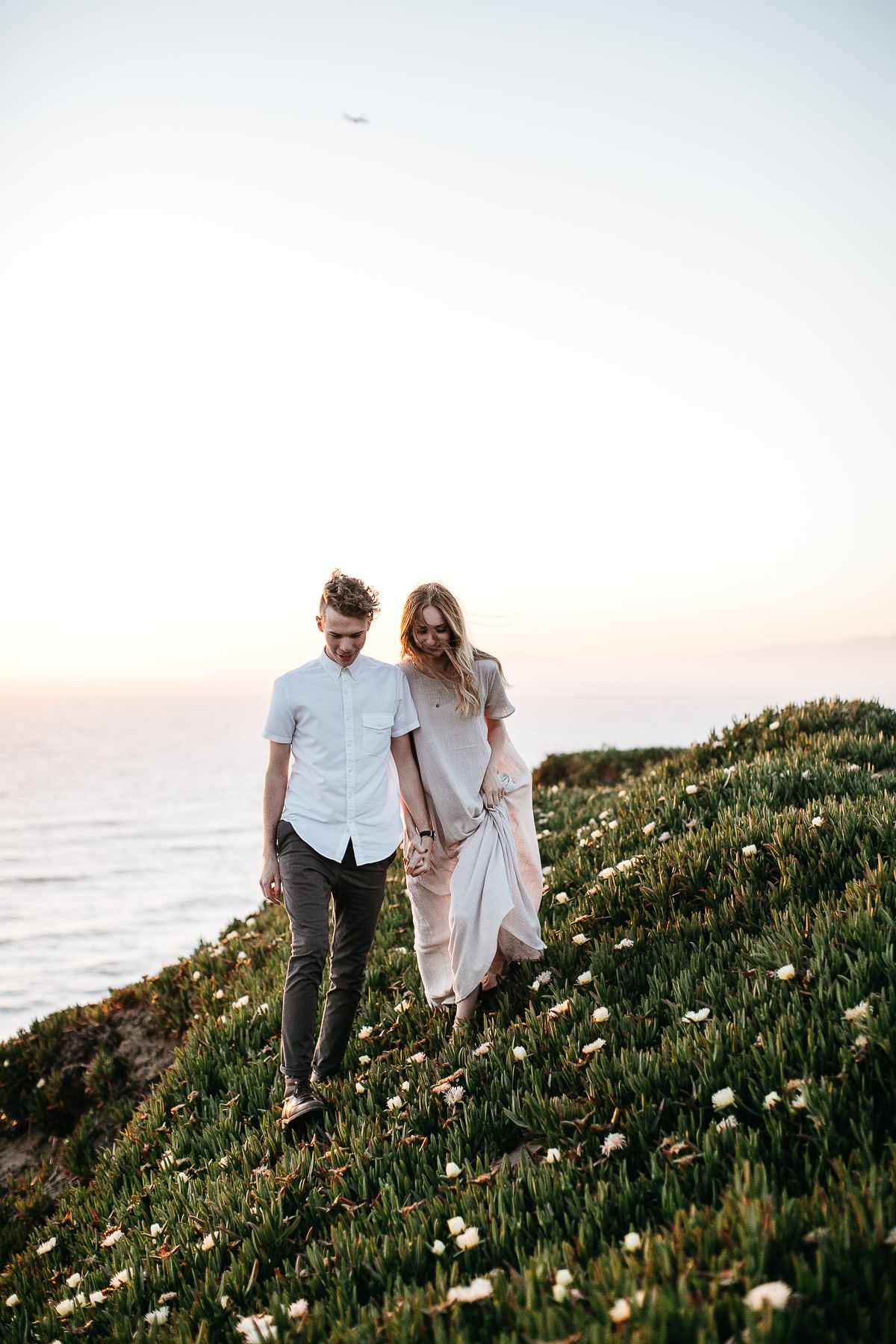 summer-san-francisco-lifestyle-coastal-engagement-session-34