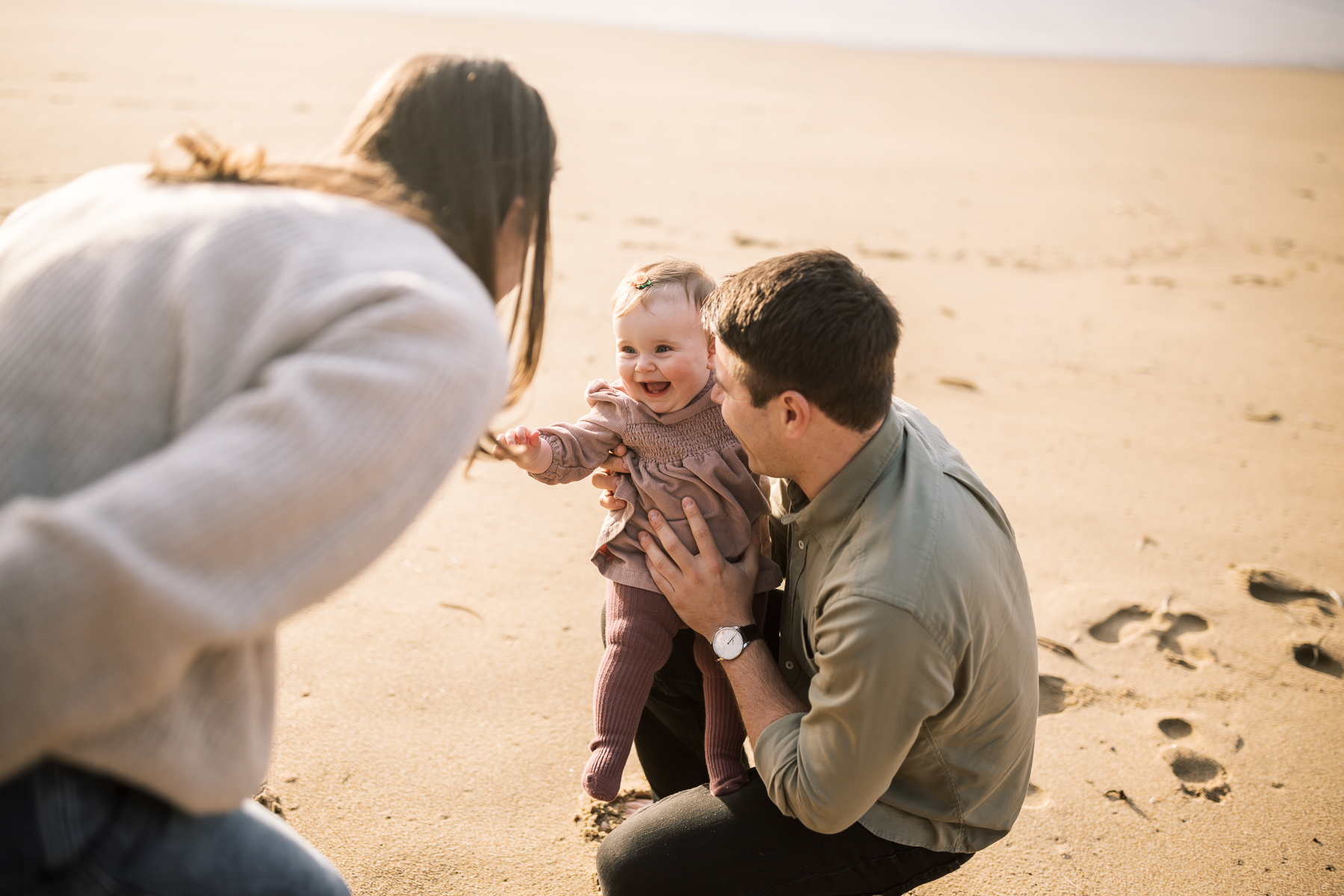 Half-moon-bay-golden-light-fall-beach-family-session-7