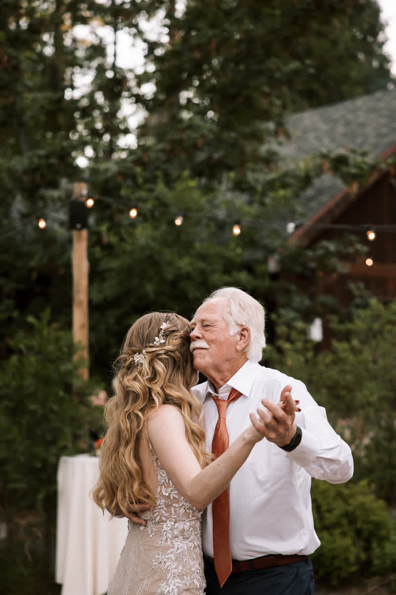 Evergreen-Lodge-Yosemite-Summer-wedding-207