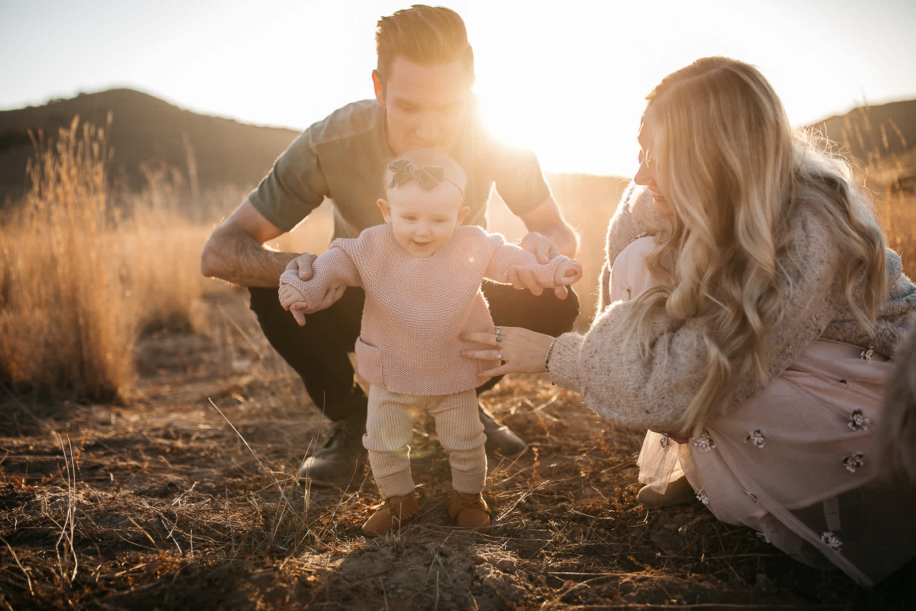 golden-hills-sunset-lifestyle-session-family-with-goldendoodle-16
