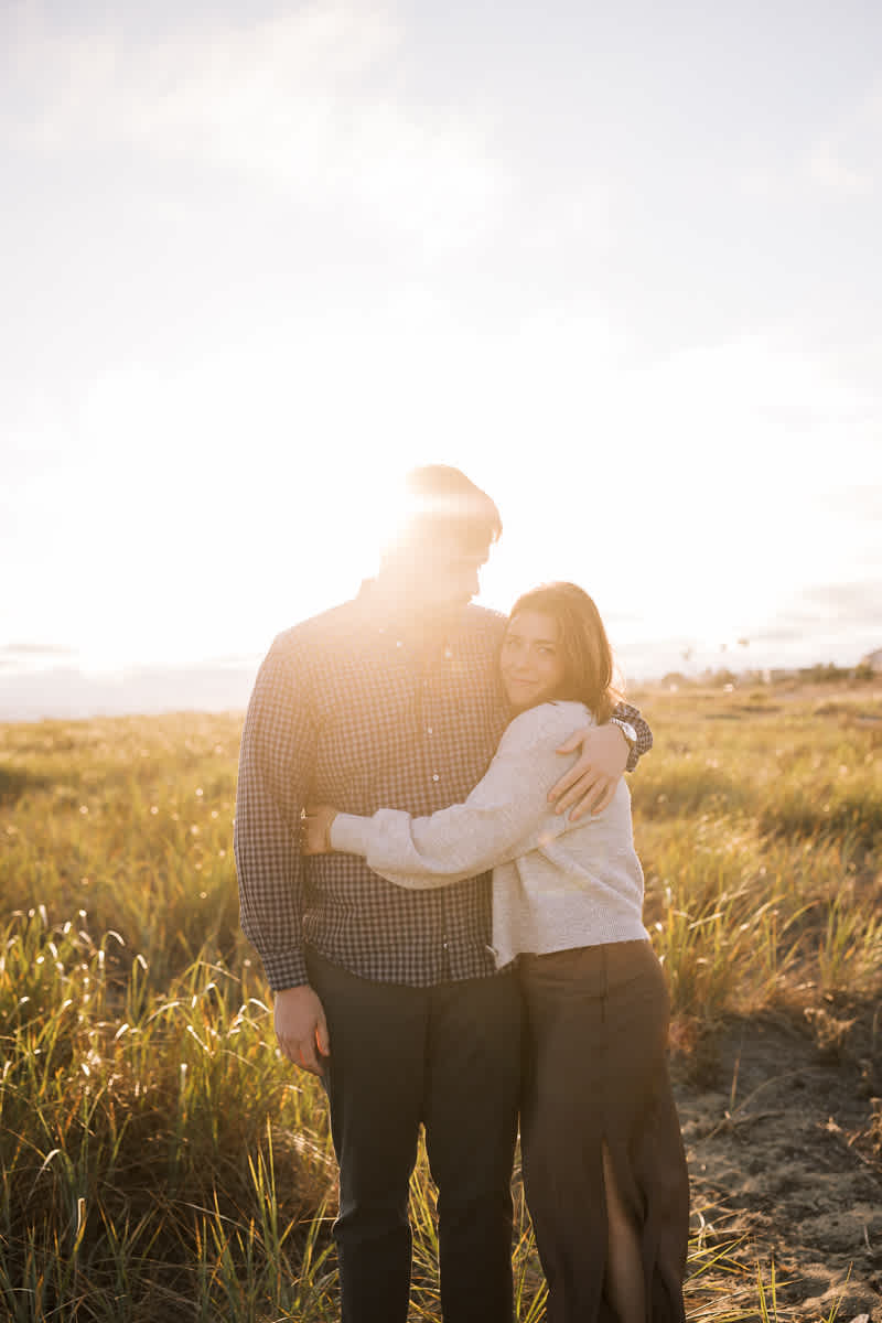 alameda-beach-golden-light-engagement-session-14
