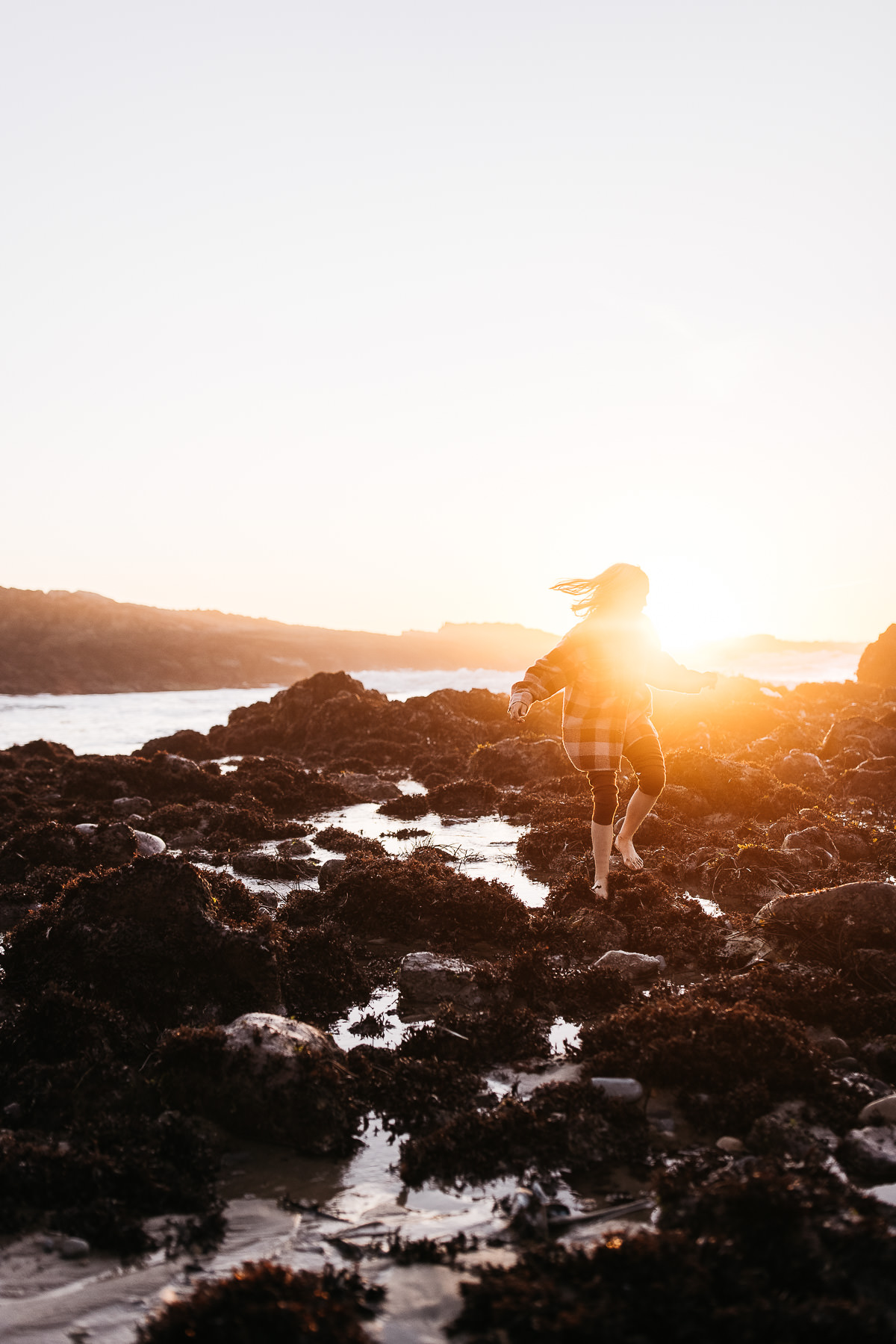 pescadero-beach-school-bus-lifestyle-sunset-family-session-33