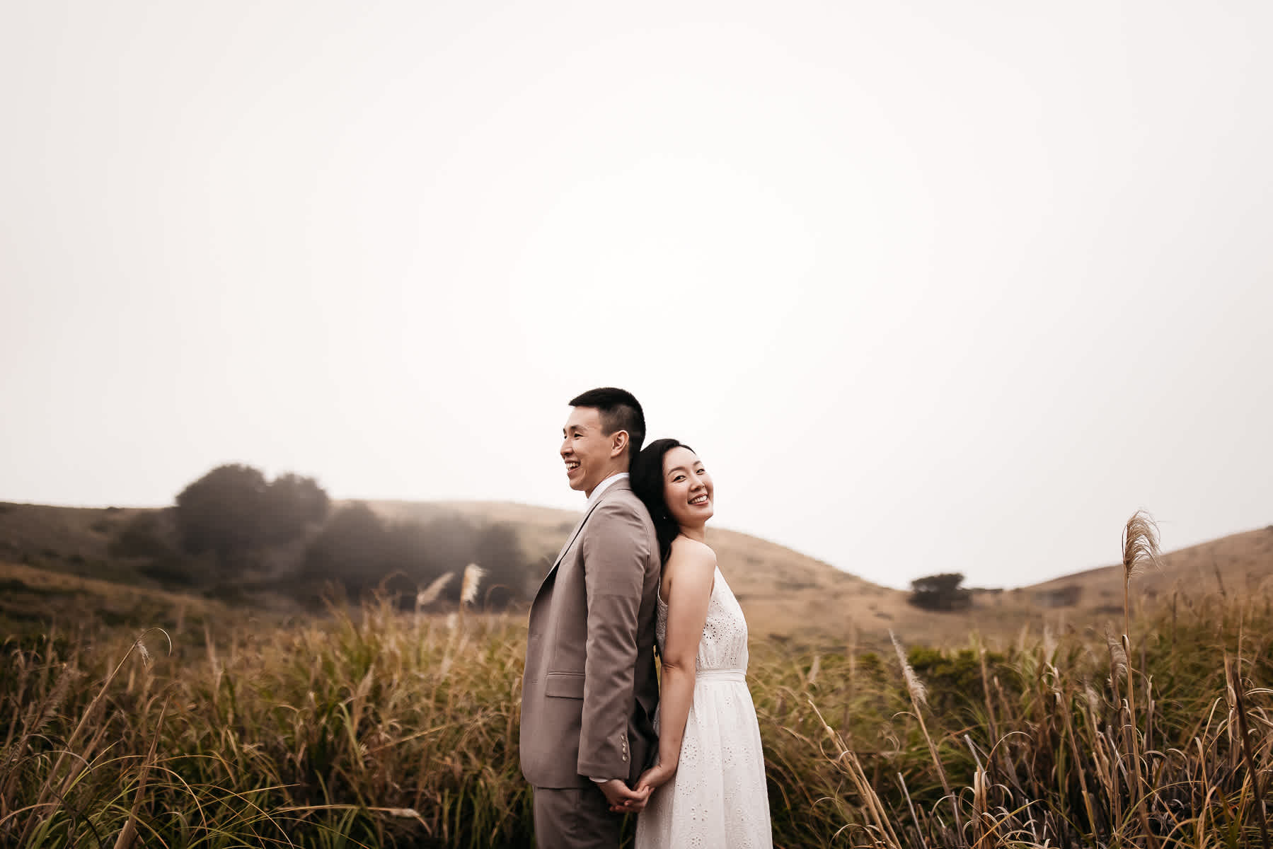 redwoods-coastal-pampas-grass-lifestyle-engagement-session-with-pups-28