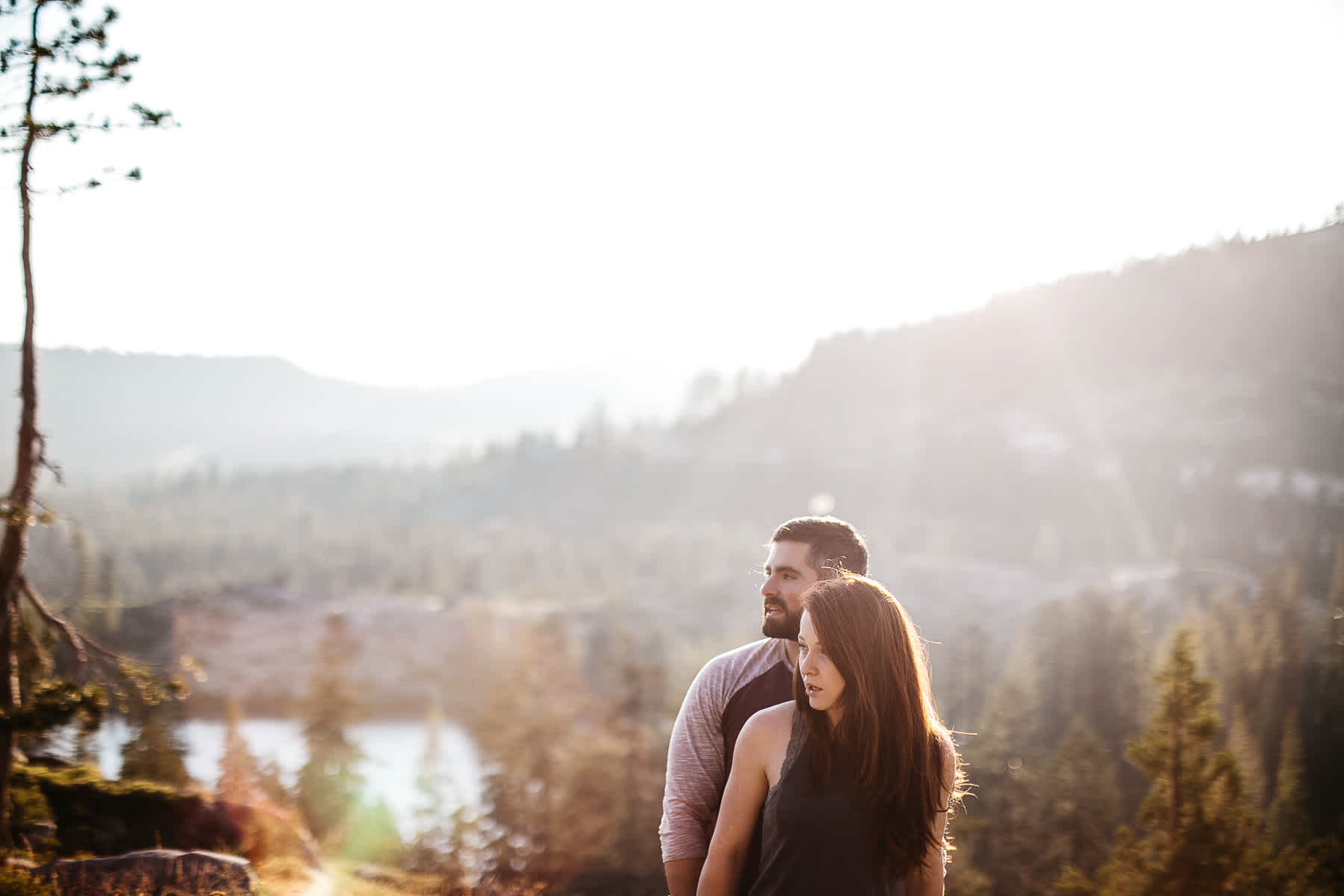 lake-tahoe-forest-donner-sunset-couple-session-5