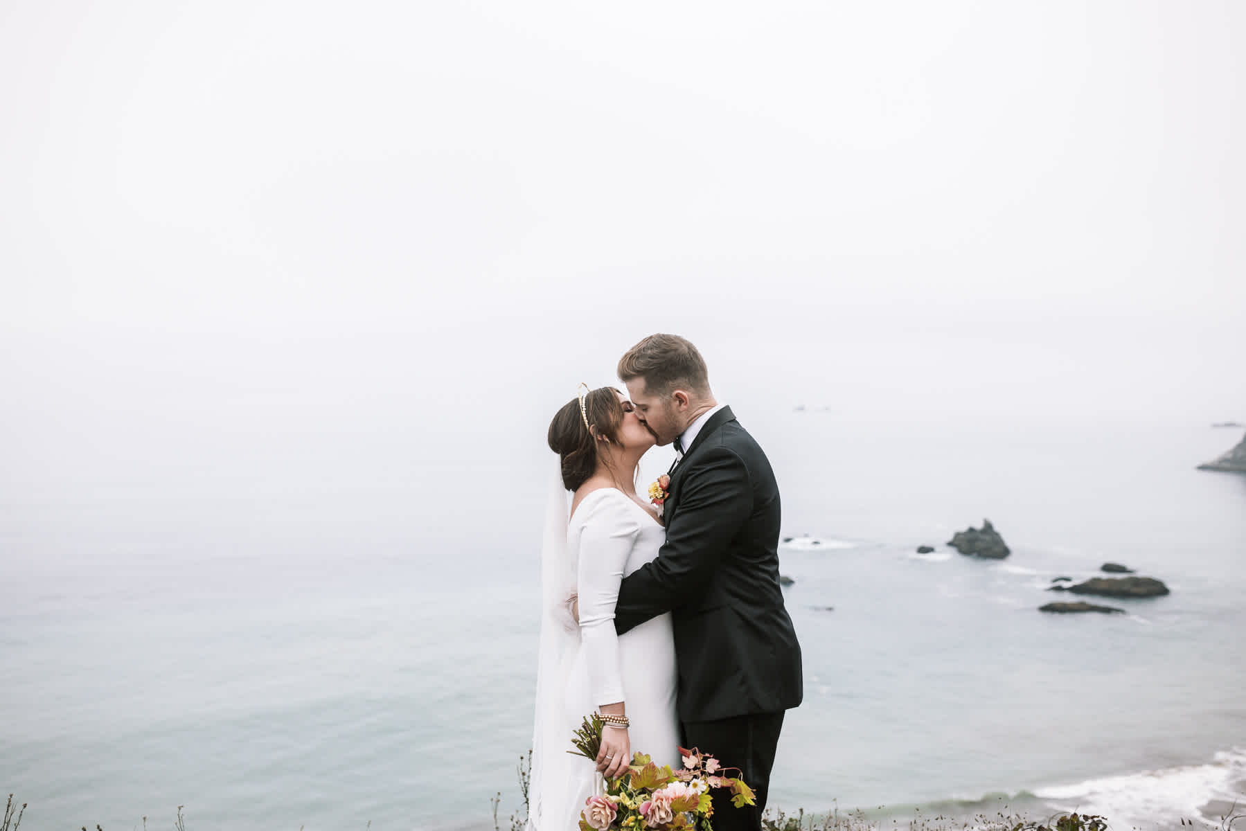mendocino-coastal-intimate-wedding-day-116