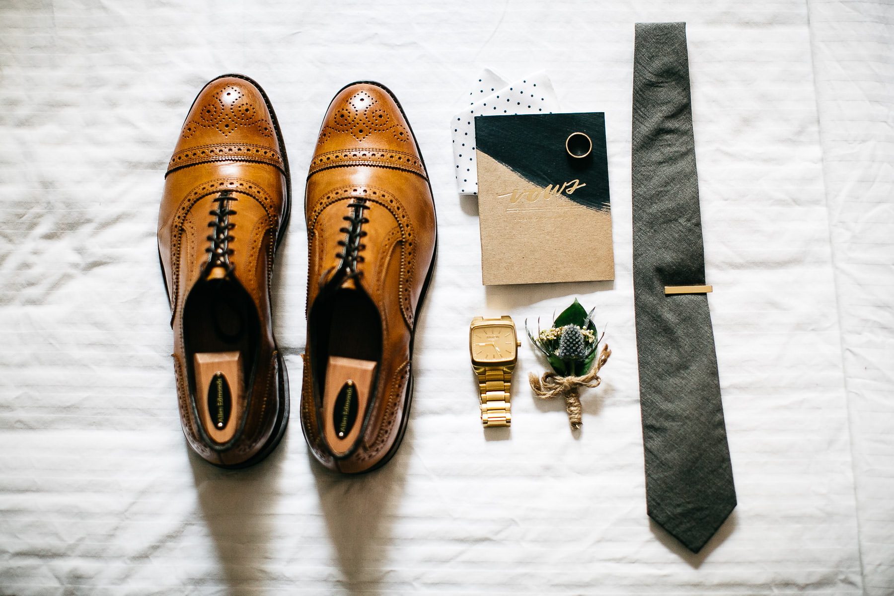 nyc-bhldn-stylized-brooklyn-bridge-elopement-5