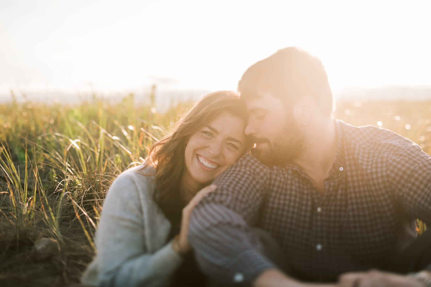 alameda-beach-golden-light-engagement-session-11
