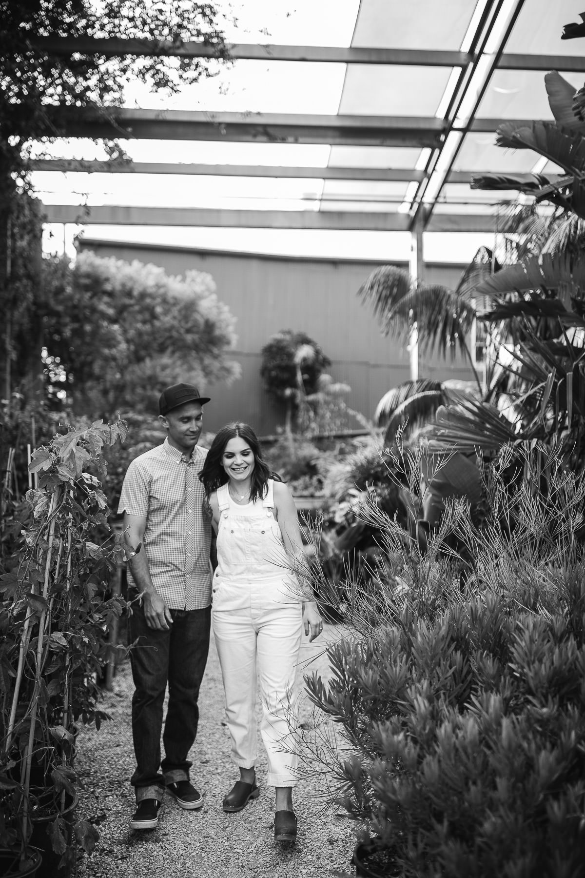 san-francisco-flora-grubb-gardens-engagement-city-foggy-session-37