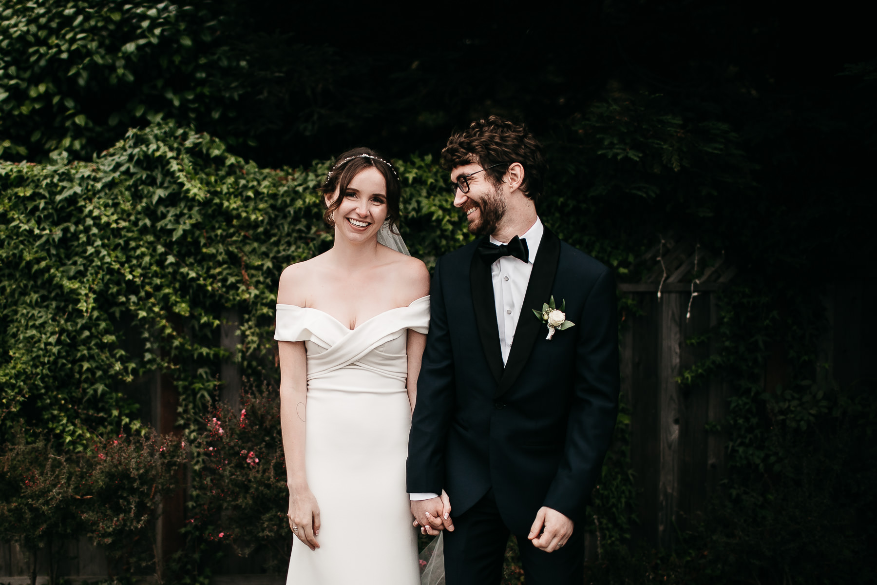 bodega-bay-secret-garden-gloomy-fall-wedding-115