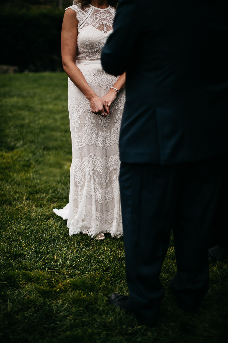 muir-beach-pelican-inn-foggy-wedding-52