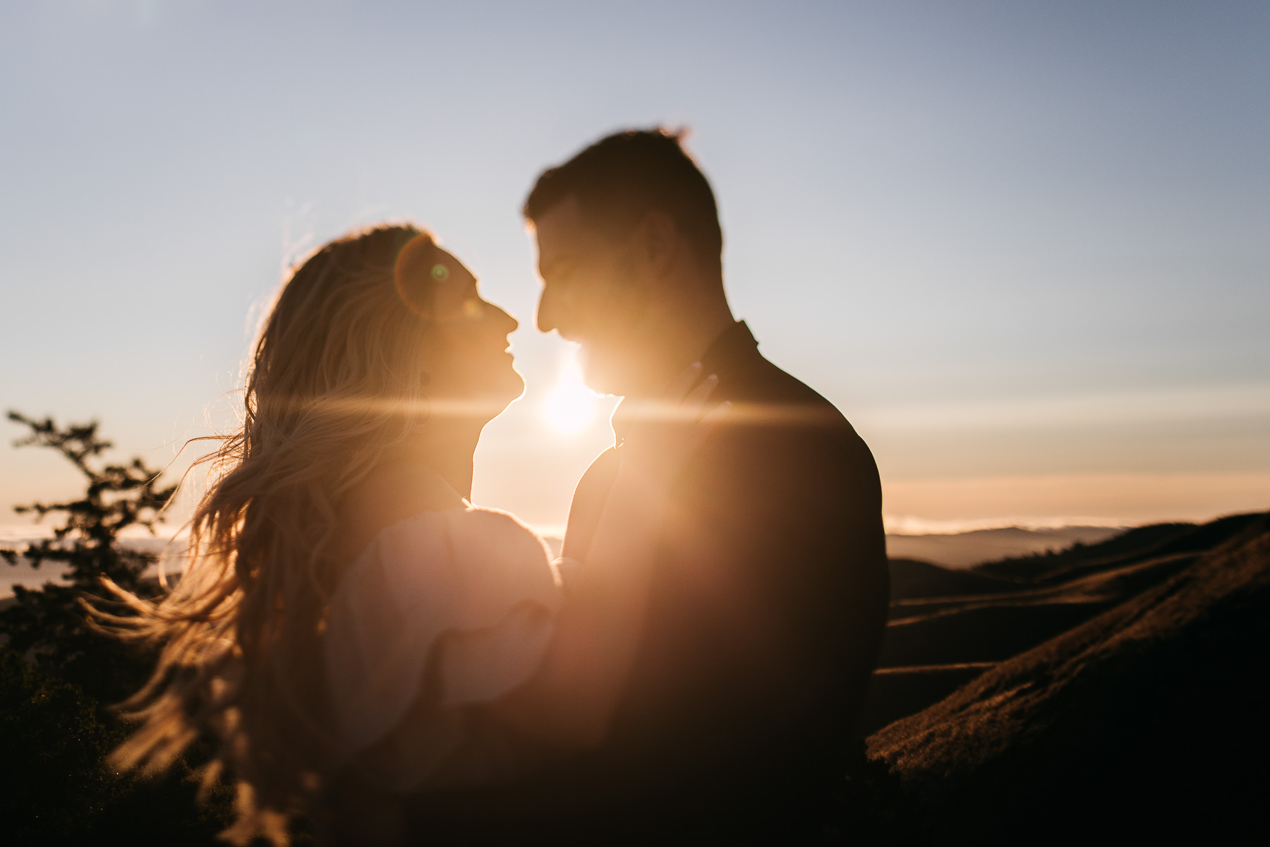 mt-tam-golden-hills-sunset-engagement-session-26