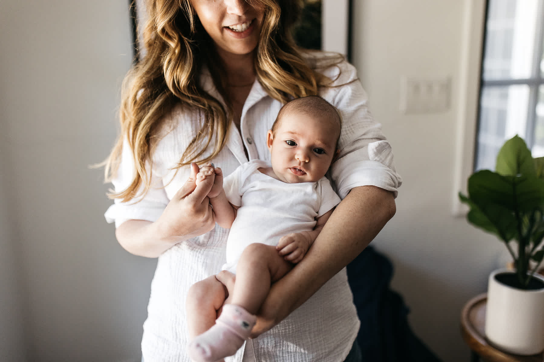 mountain-view-in-home-lifestyle-newborn-session-12